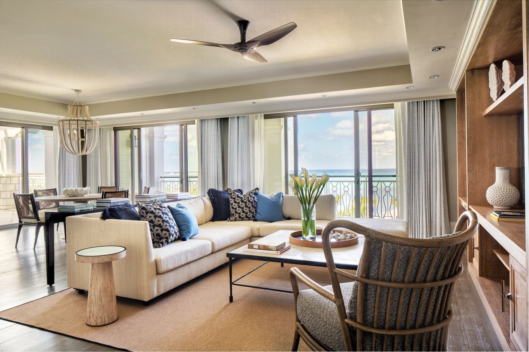 sala de estar - mesa de jantar - sala moderna - suite vista mar - rosewood suite