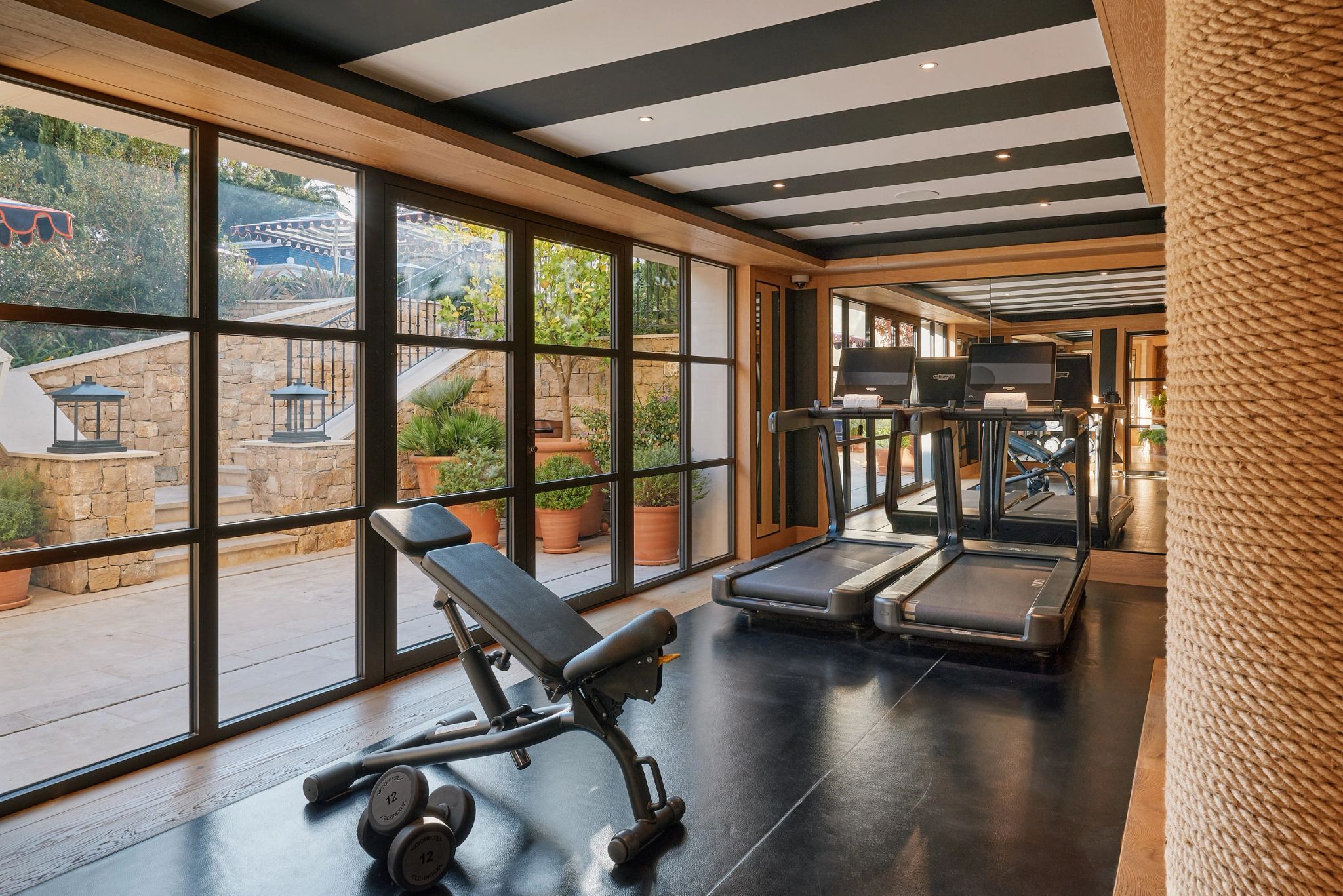 Academia equipamentos musculacao - modern gym hotel - treino funcional