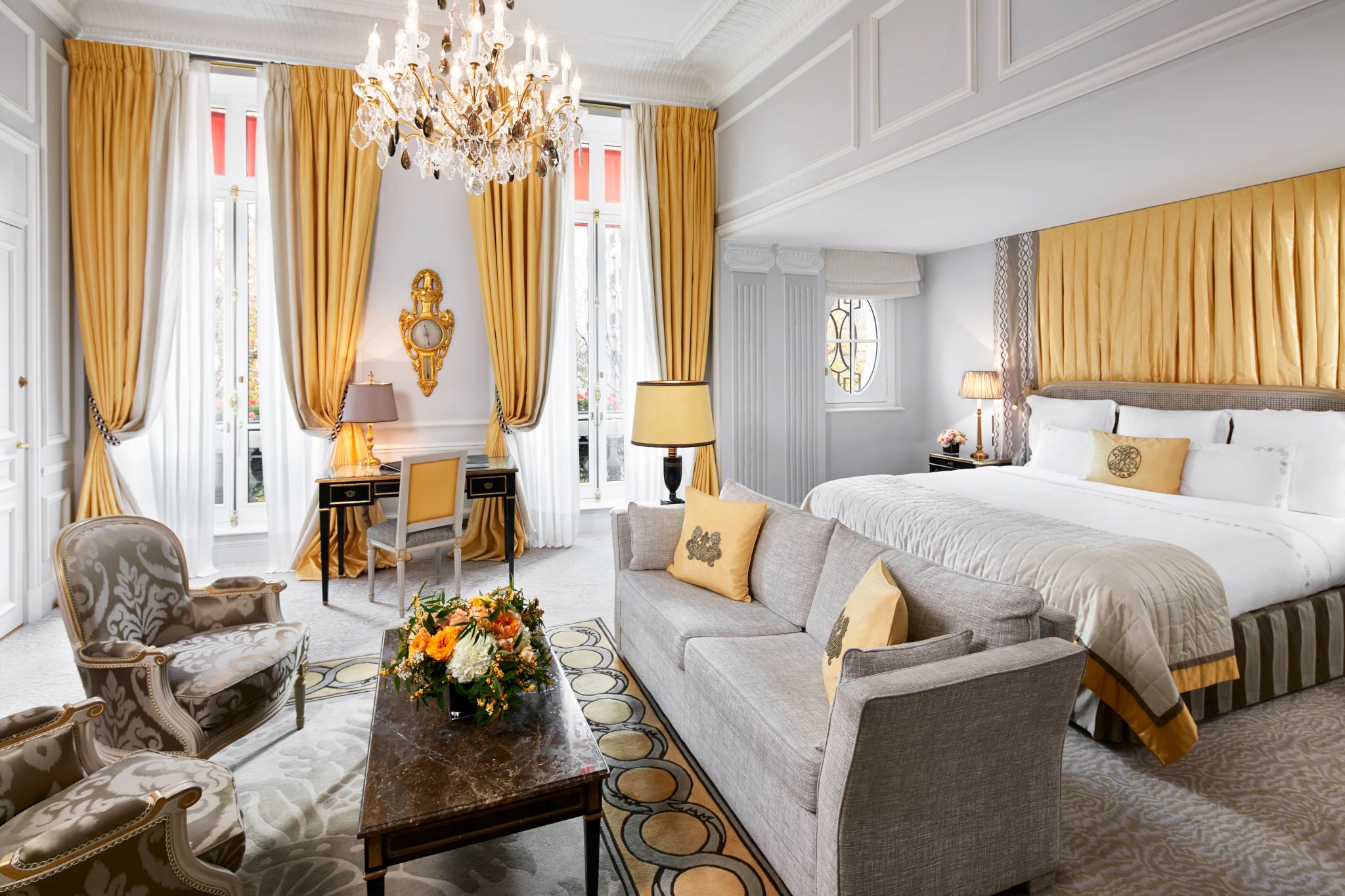 hotel plaza athenee-hotel de luxo em paris-dorchester