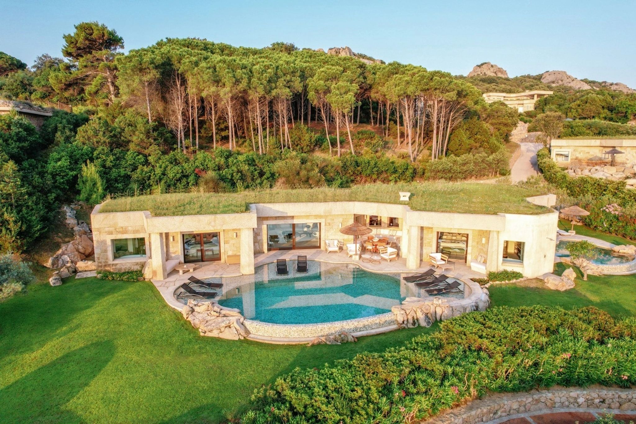 Three Bedroom Pitrizza Pool Villa vila com piscina - piscina externa - piscina privativa