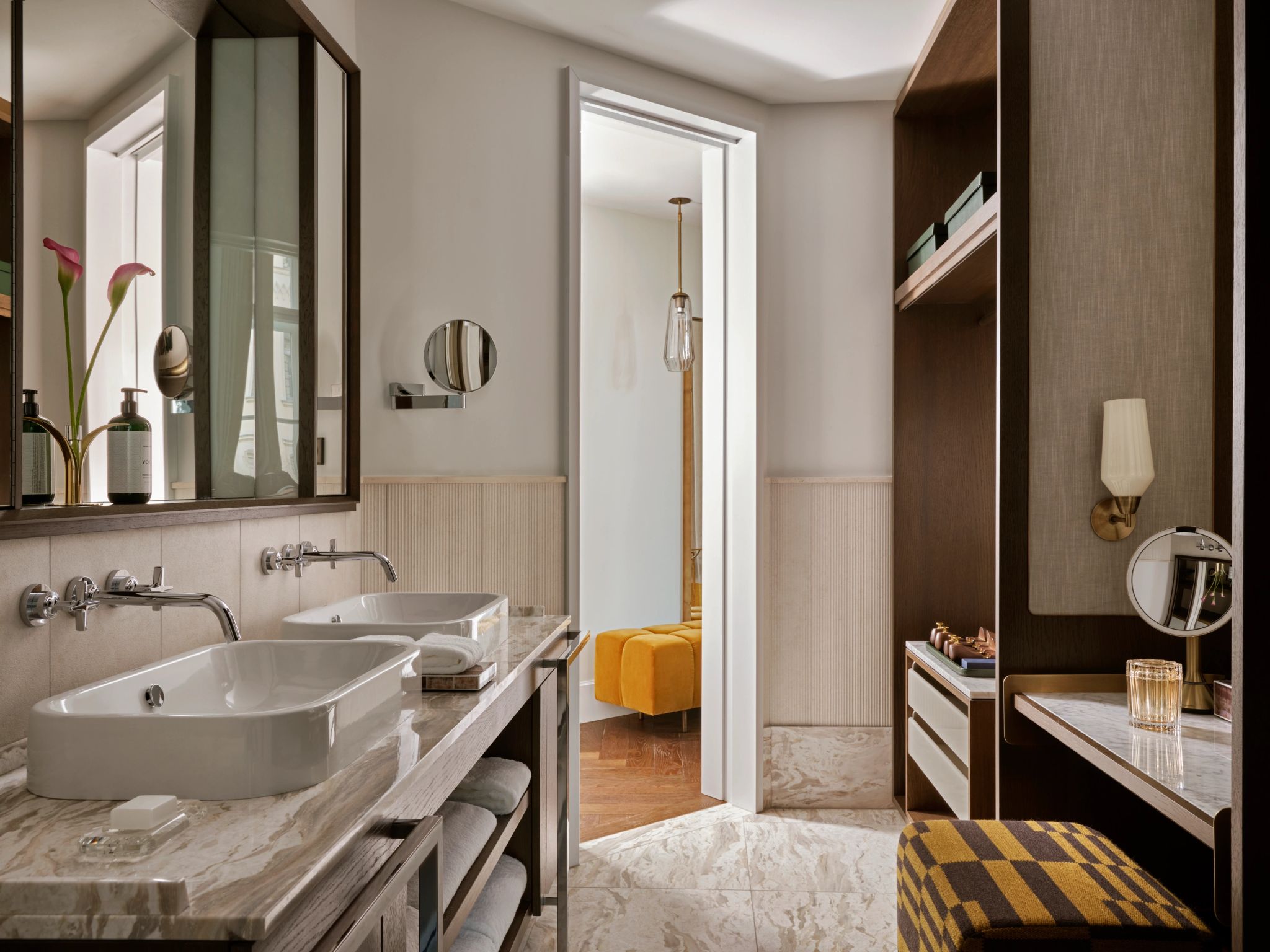 Executive Suite banheiro chique - closet espaçoso - suite com closet