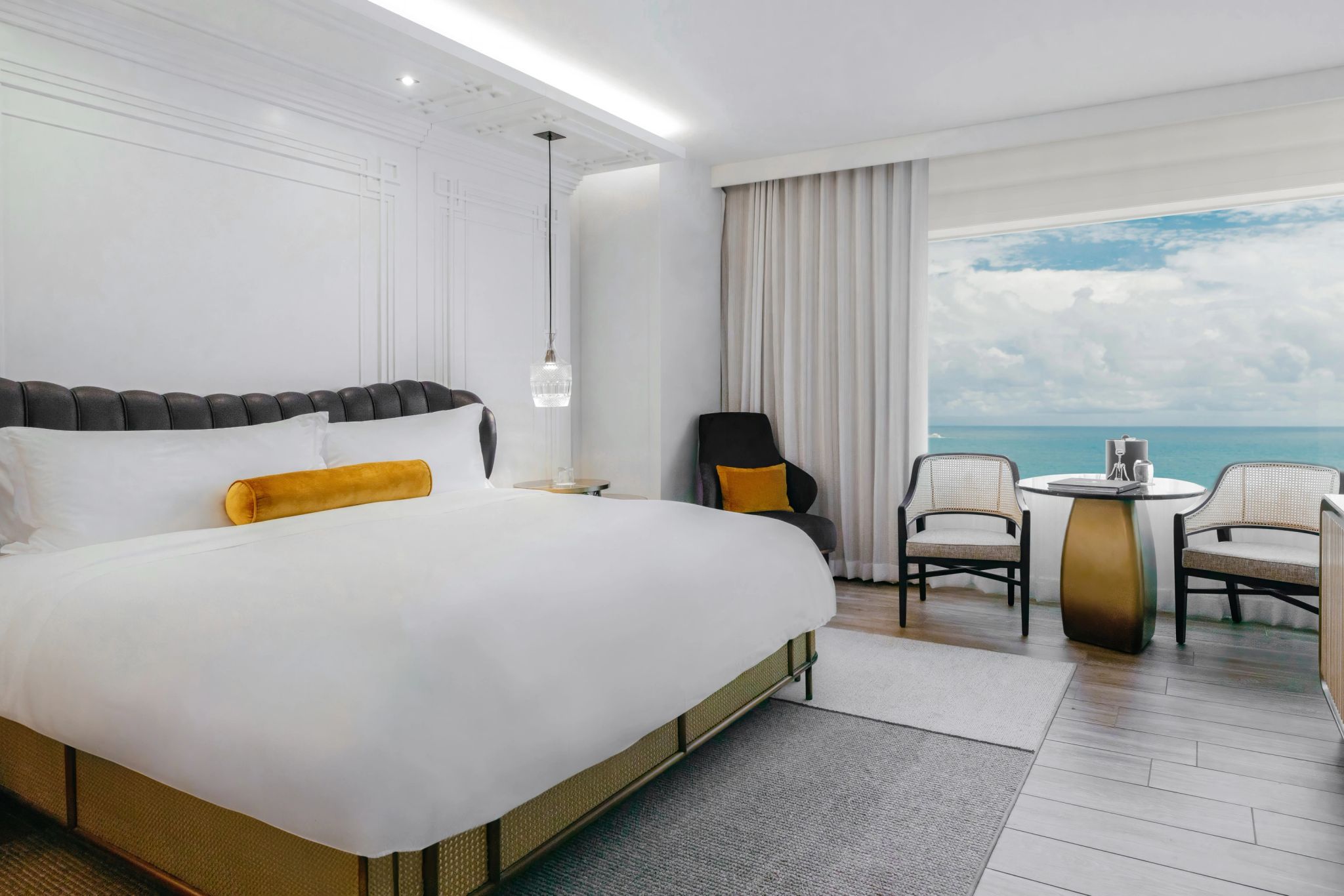 Partial Oceanview King quarto de hotel - quarto vista mar - quarto moderno