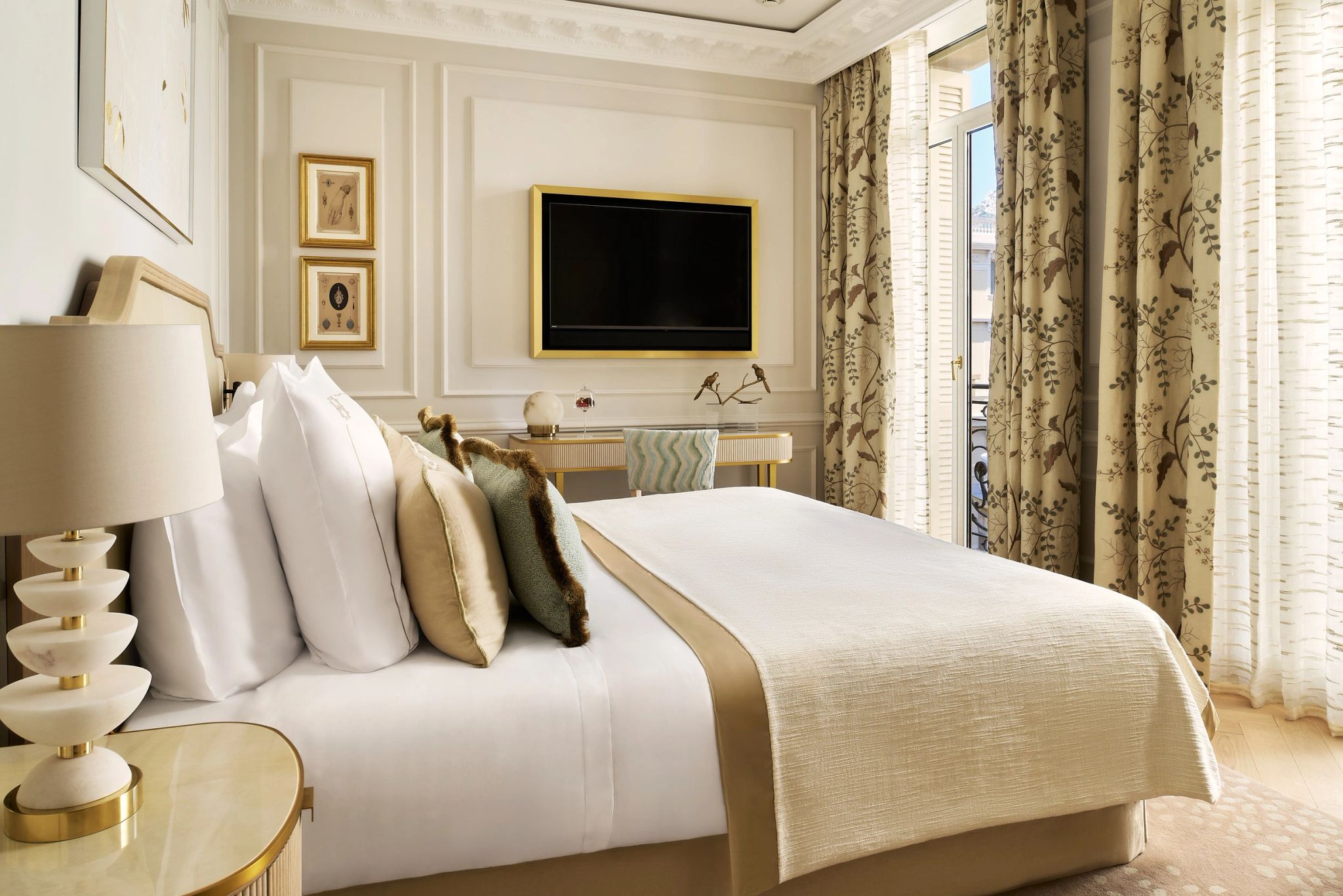 Deluxe Prestige City or Courtyard View quarto deluxe prestige - ambiente iluminado - conforto e sofisticacao