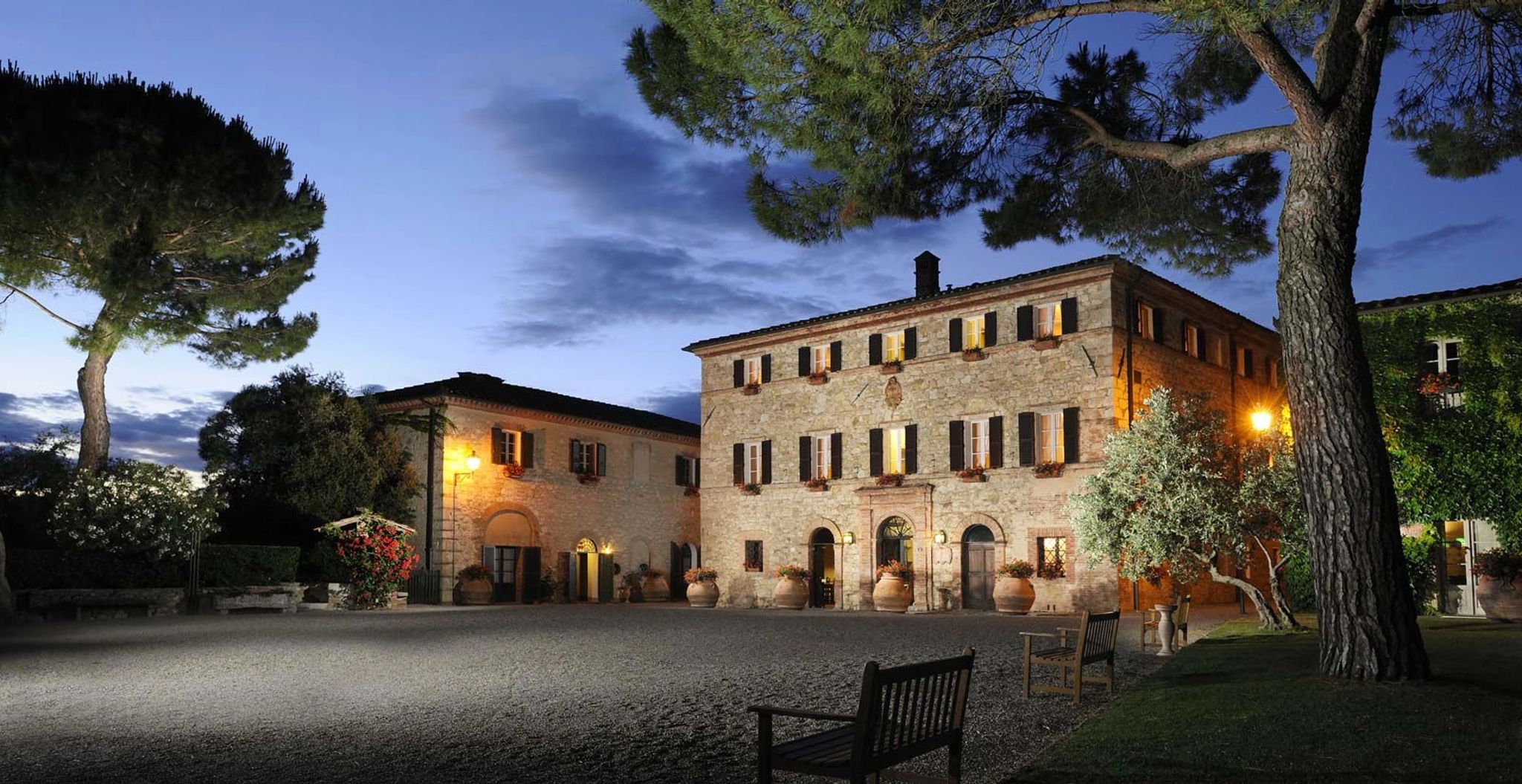 arquitetura toscana – hotel borgo san felice - villa medieval - hotel historico 