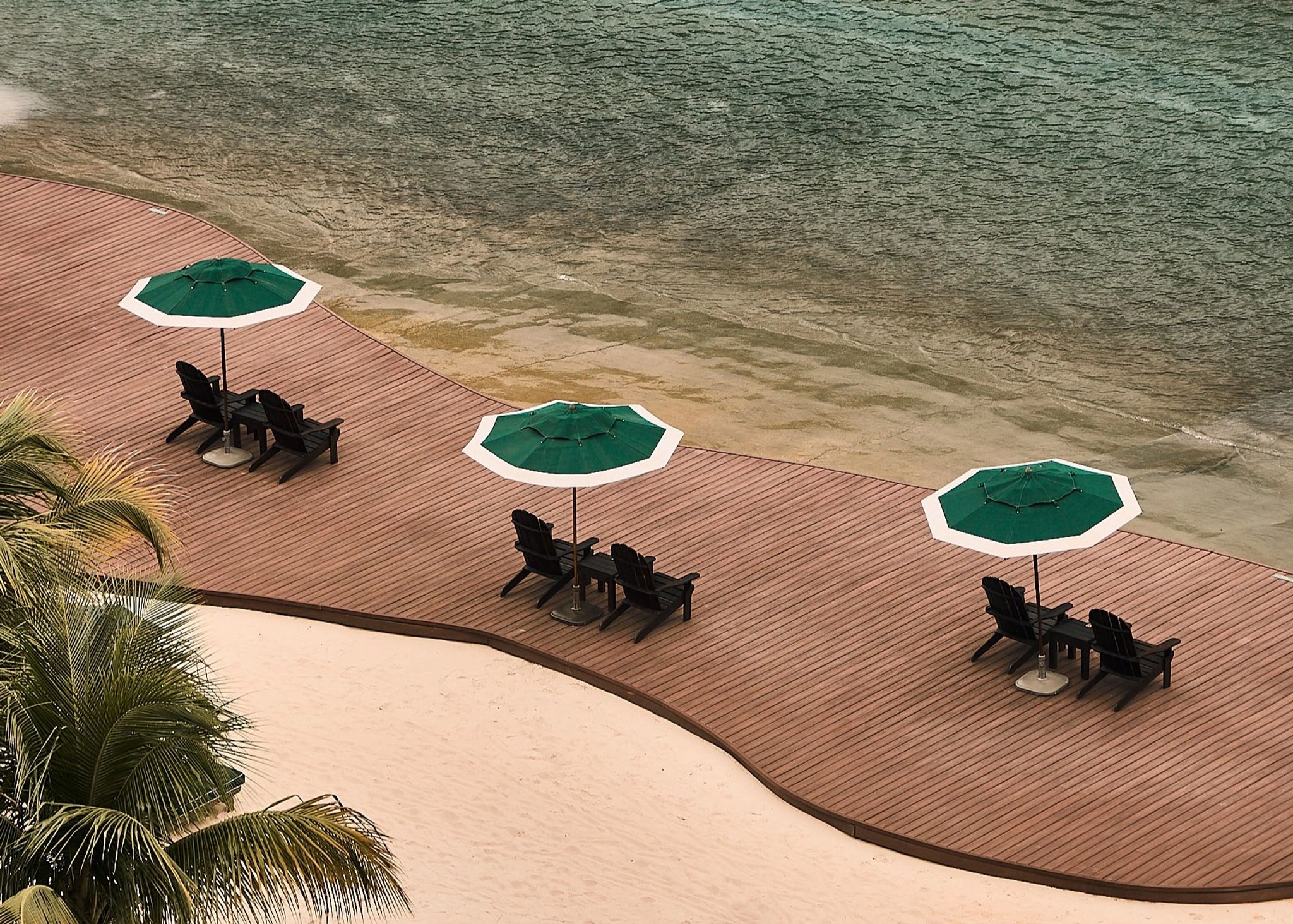 Piscina de surf banho de sol - lazer ao ar livre - area externa do hotel