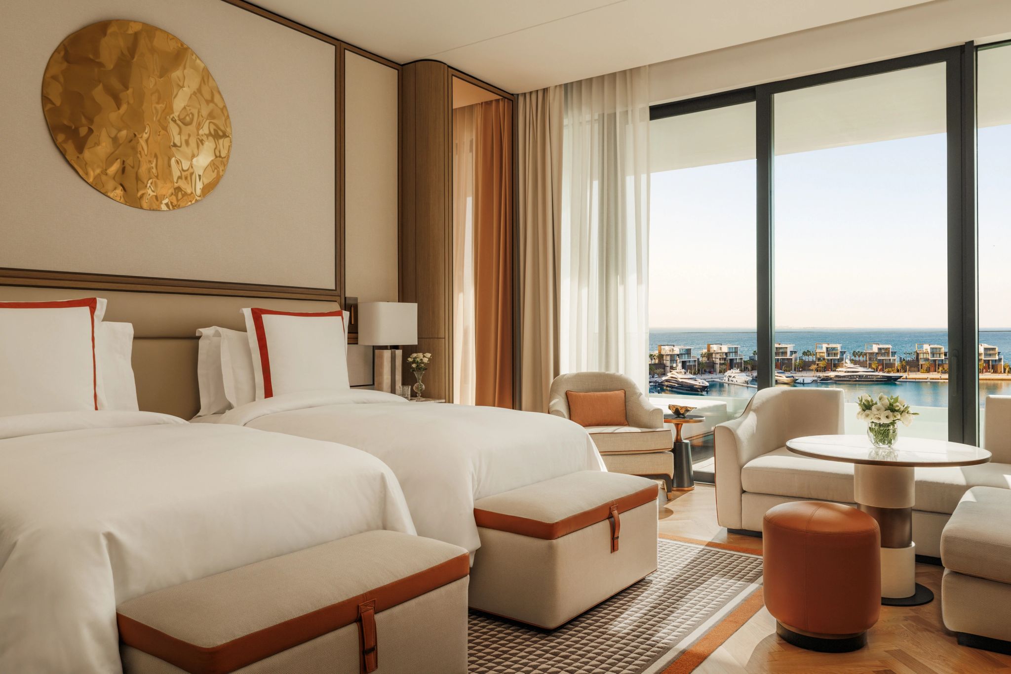 Marine Deluxe cama twin luxo - vista marina - mesa de luxo