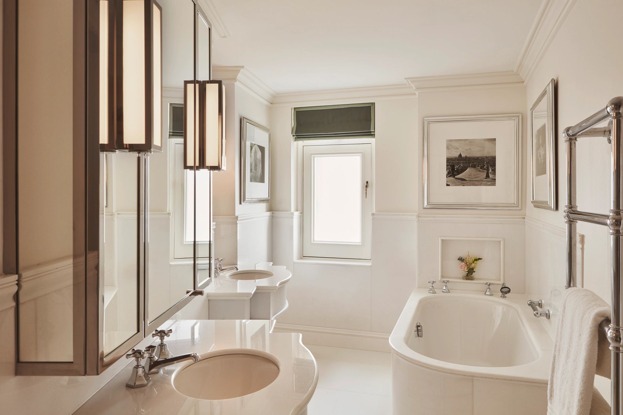 Coburg Suite banheiro de luxo - banheira de imersao - suite com banheira - banho premium