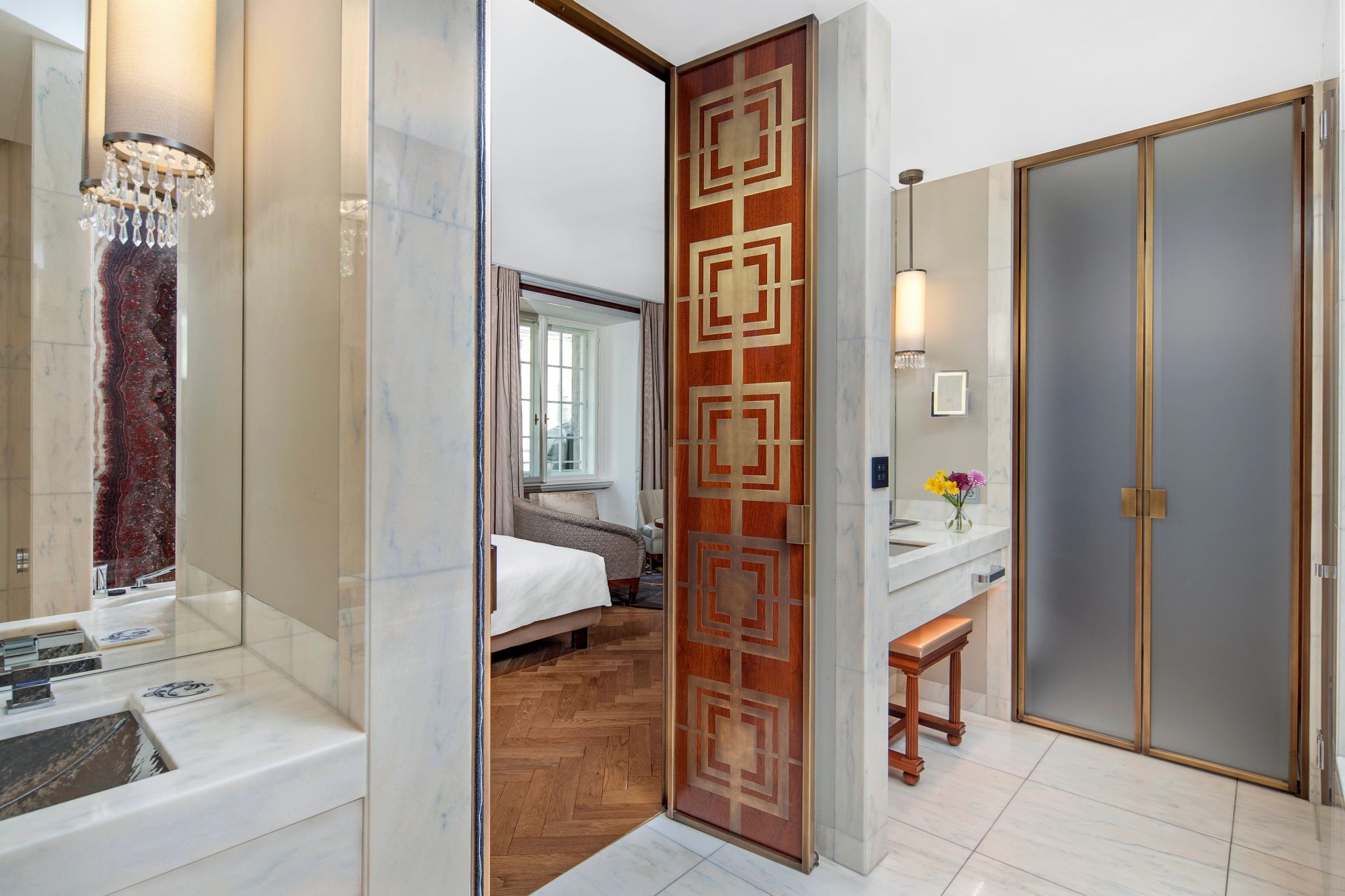 Junior Suite King   banheiro chique - chuveiro alta pressao - banheiro da suite