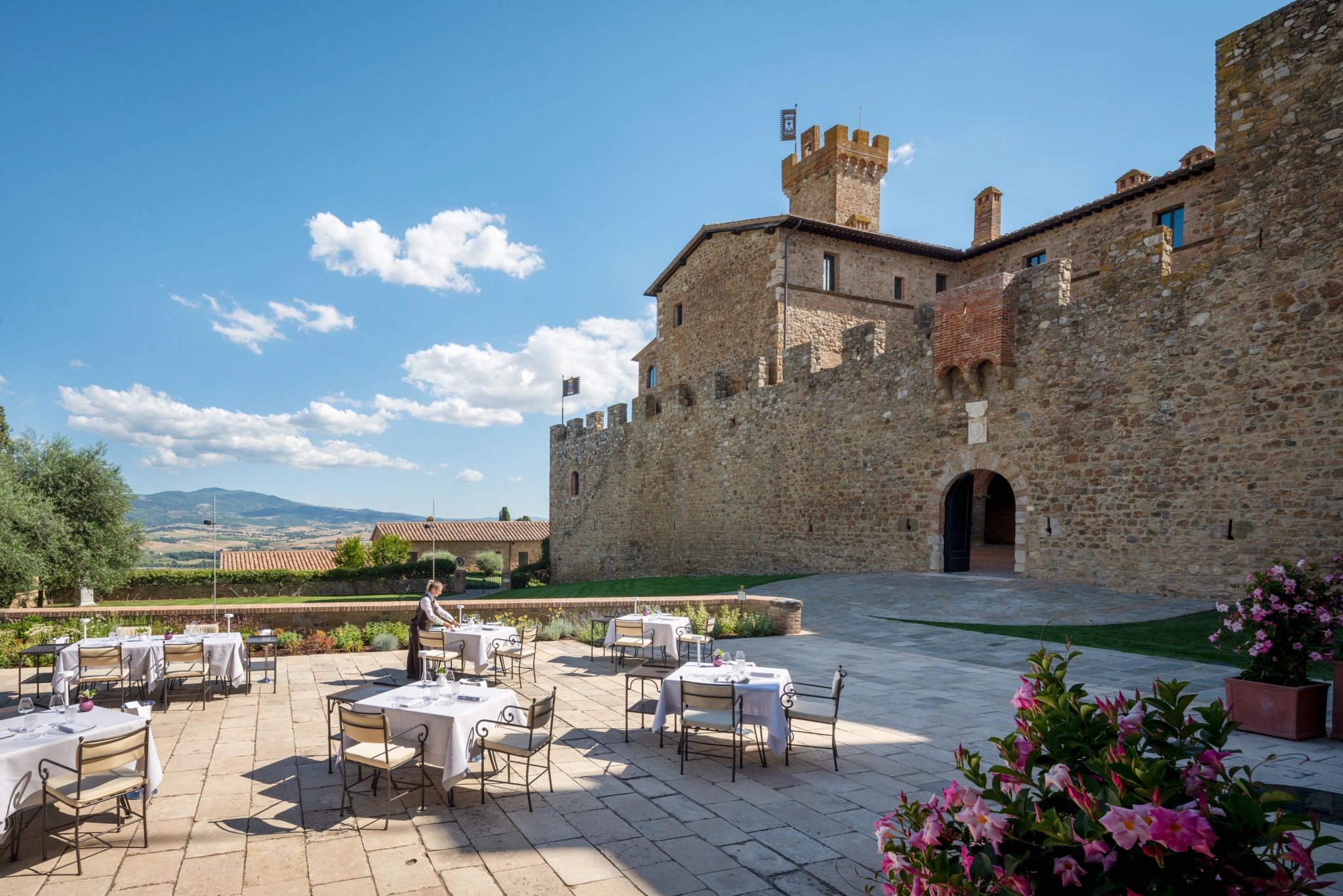 Restaurante La Sala dei Grappoli restaurante com terraço - terraço gourmet - almoço ao ar livre