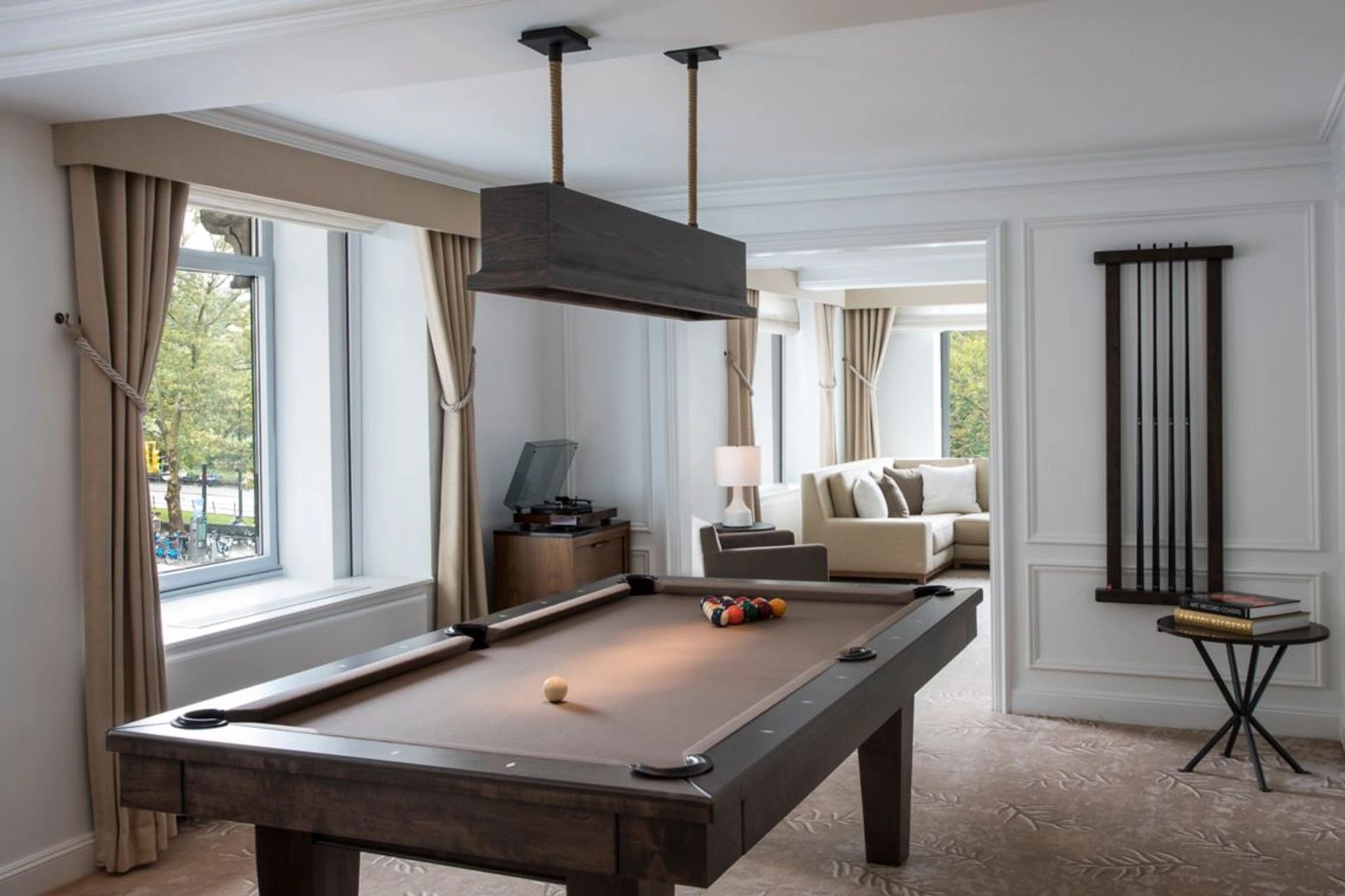 The Artist's Gate Suite mesa de bilhar - suite com lazer - vista premium