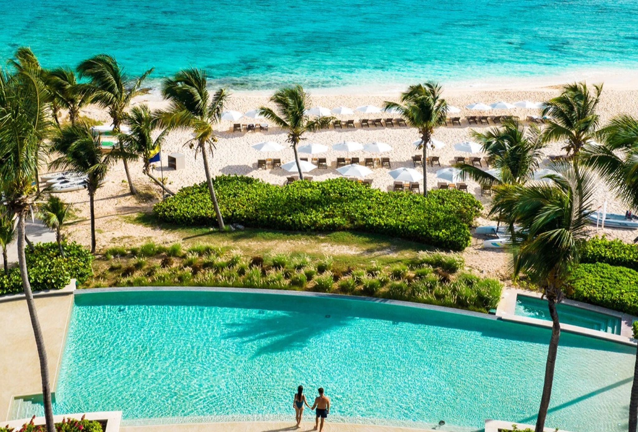 Piscina do resort piscina externa – piscina ao ar livre – piscina vista praia