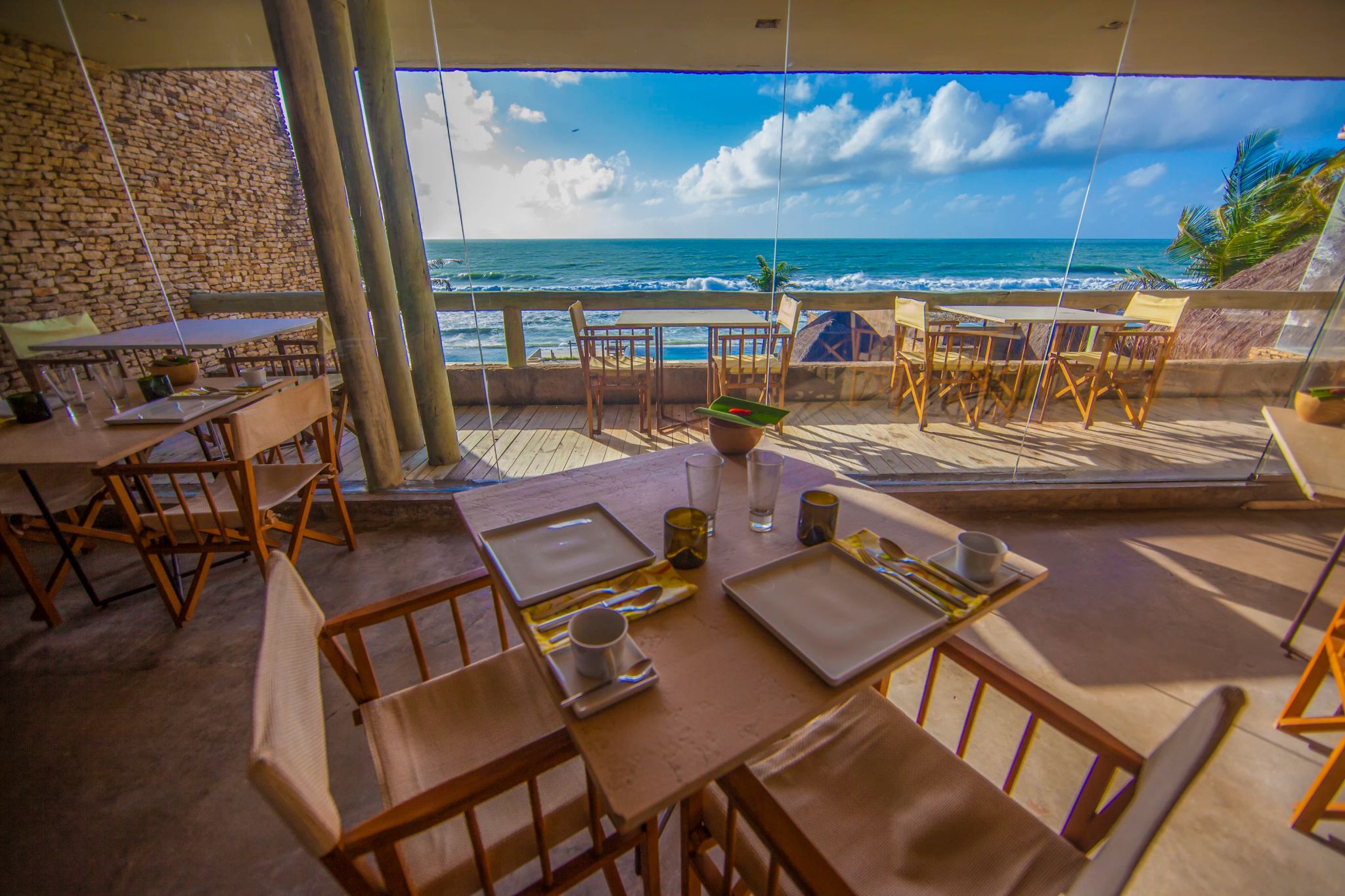 restaurante com vista para o mar - hotel kenoa