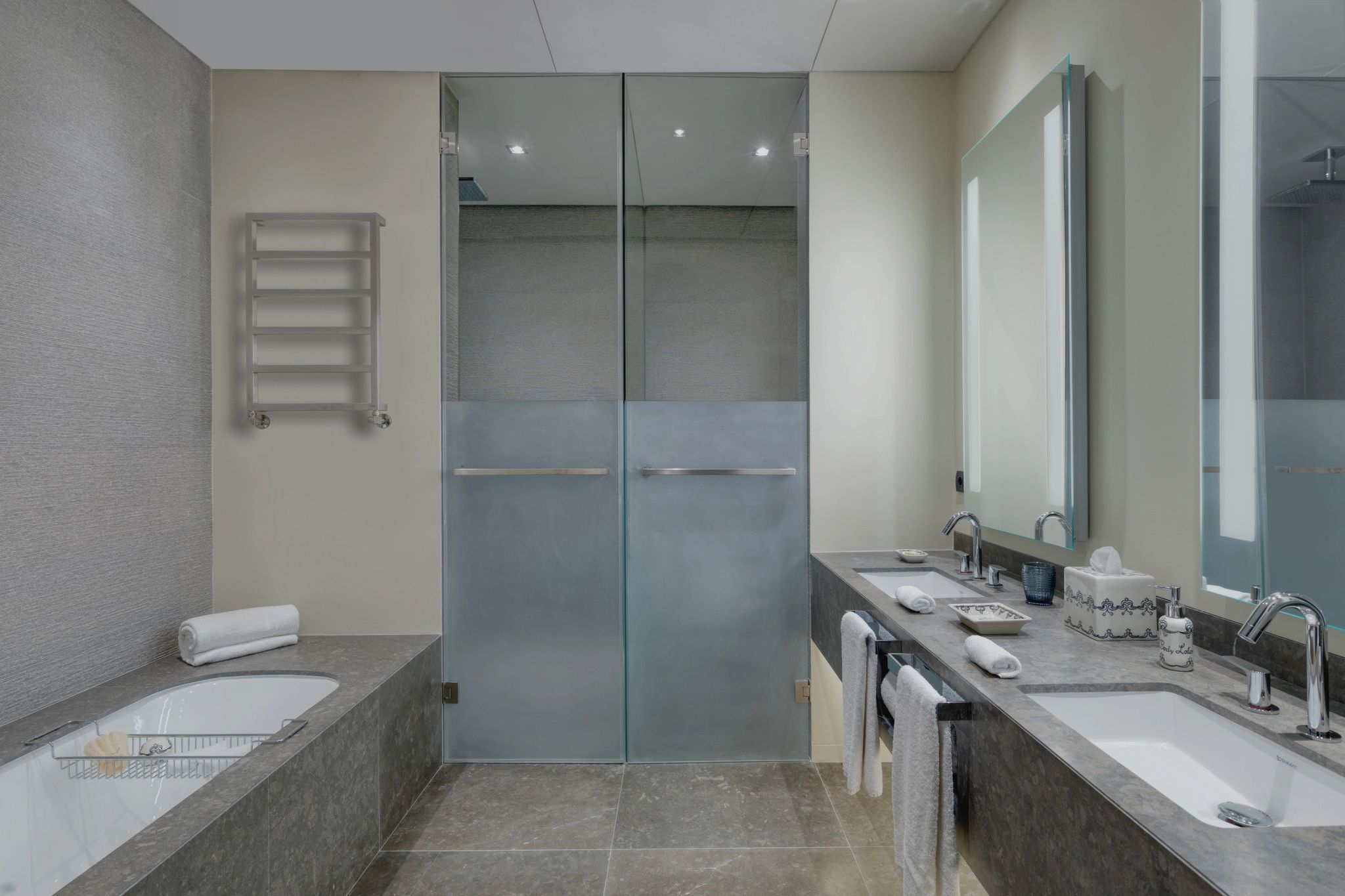 banheiro premium - banheira de imersao - pia dupla