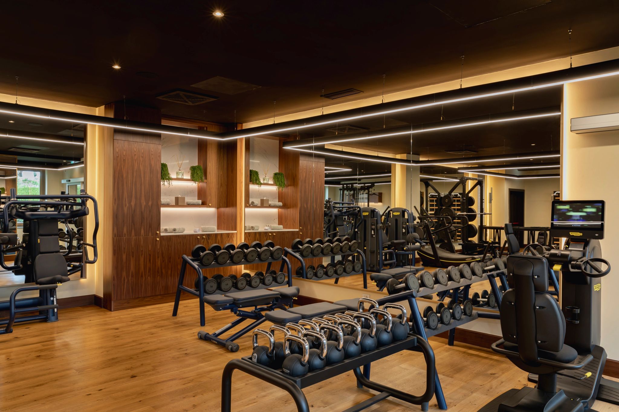 academia de luxo - academia de hotel - aula fitness - academia moderna - vida saudavel