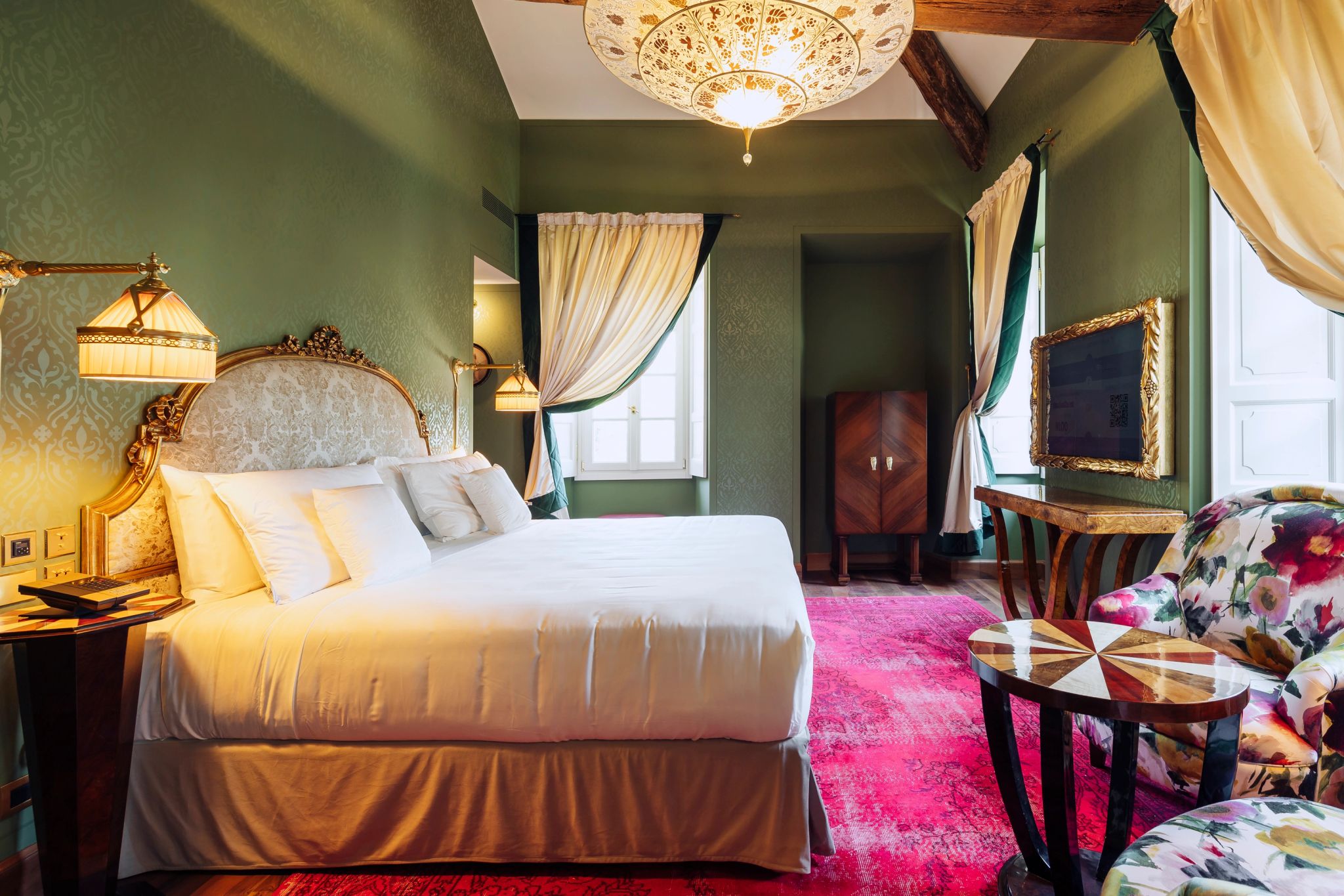 Grand Room in the Palazz quarto amplo – quarto conforto – quarto chique