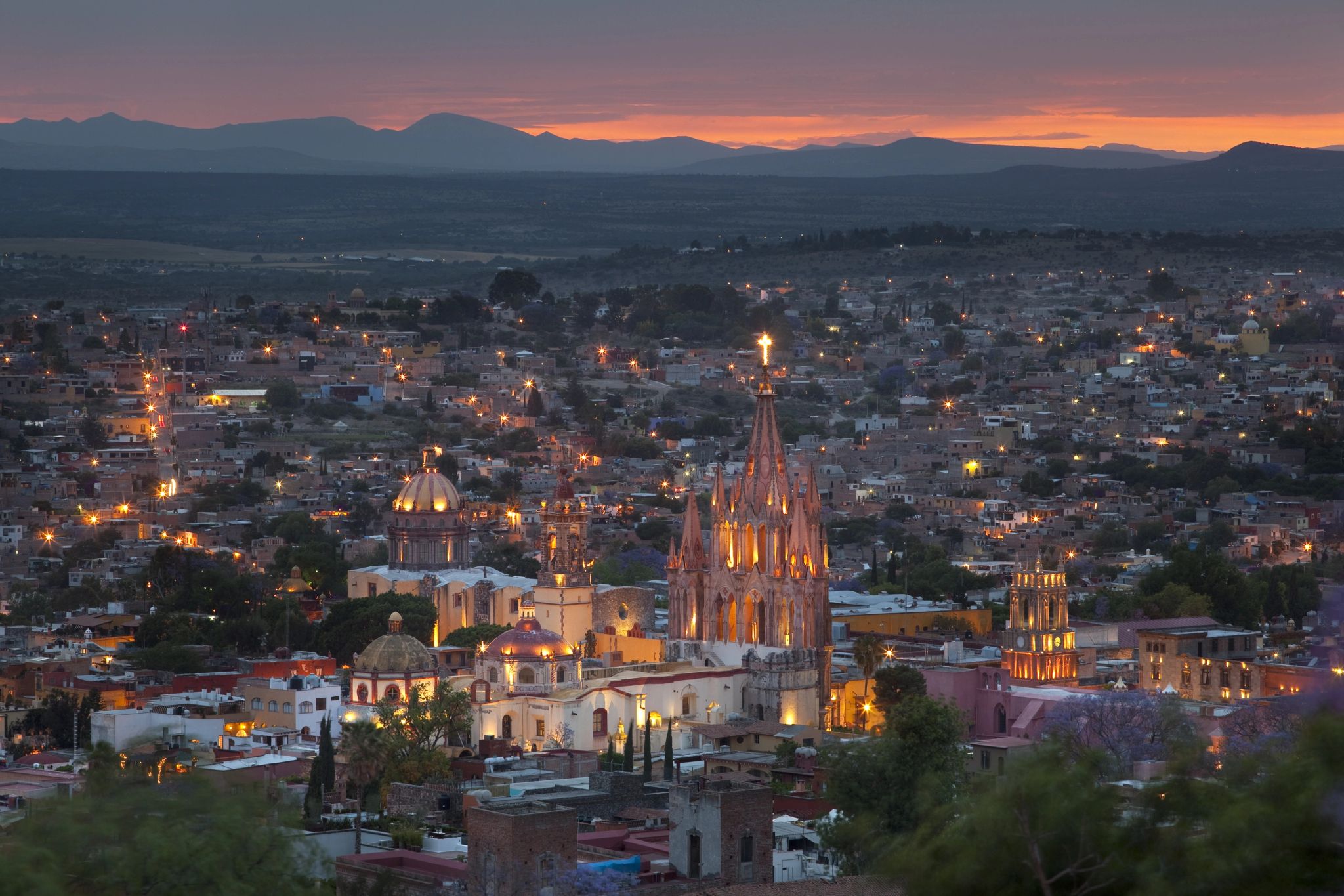 vista aerea da igreja san miguel - ponto turistico proximo ao rosewood - charme mexicano