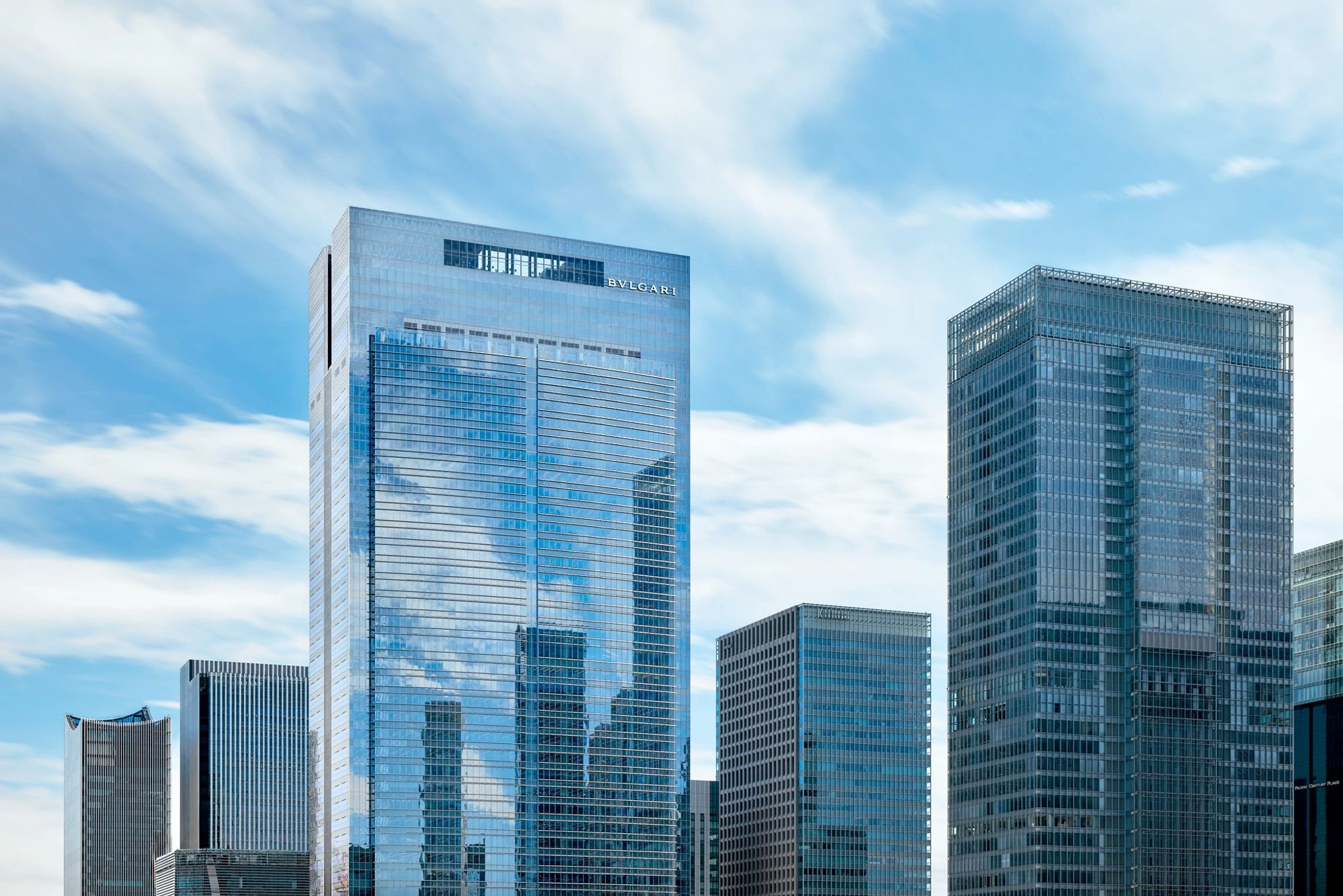 exterior hotel luxo tokyo - arquitetura contemporanea japao - centro urbano