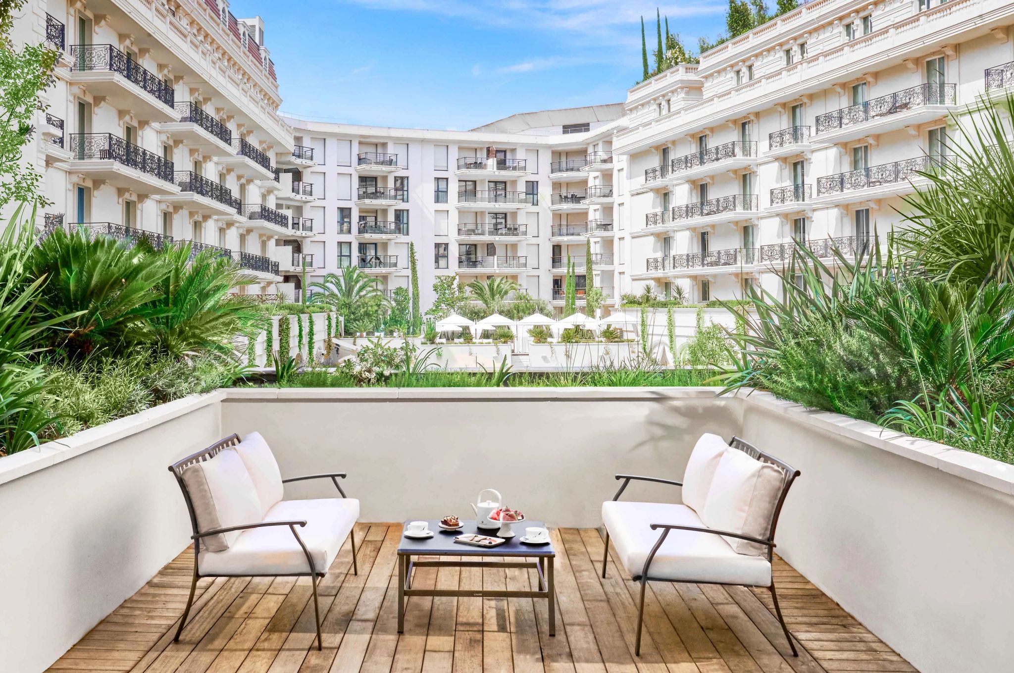 One Bedroom Suite Garden View Terrace Sofa Bed suite com terraço - terraço privativo - terraço mobiliado