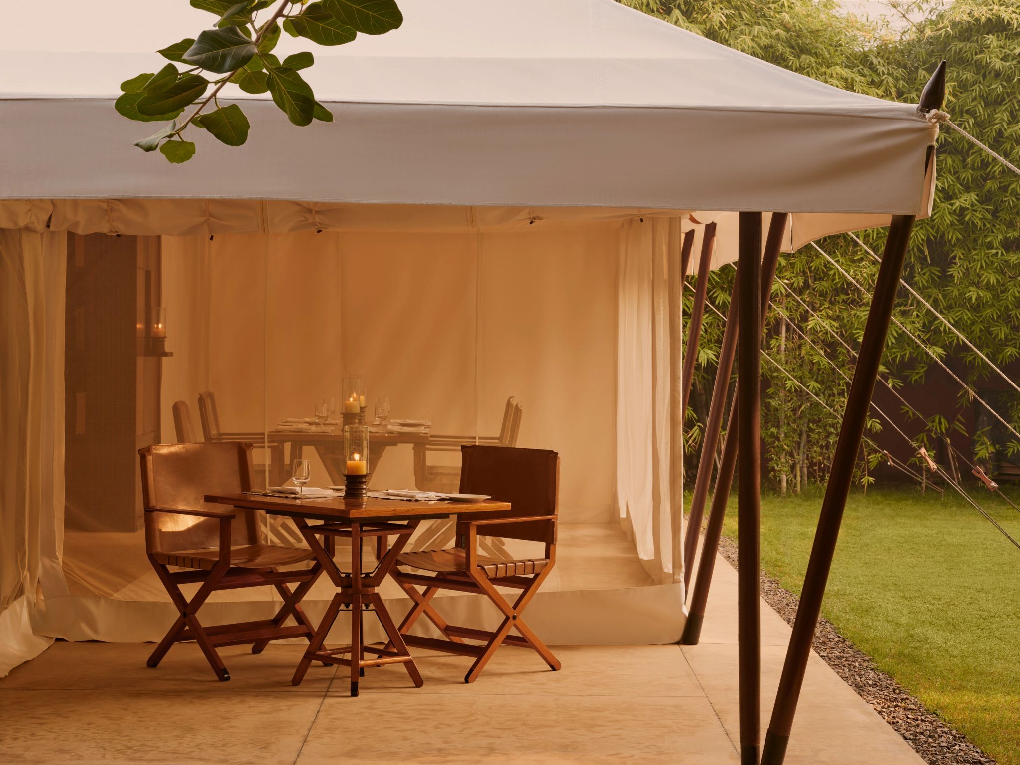 Restaurante Dining Tented restaurante indiano - gastronomia indiana - restaurante vista jardim