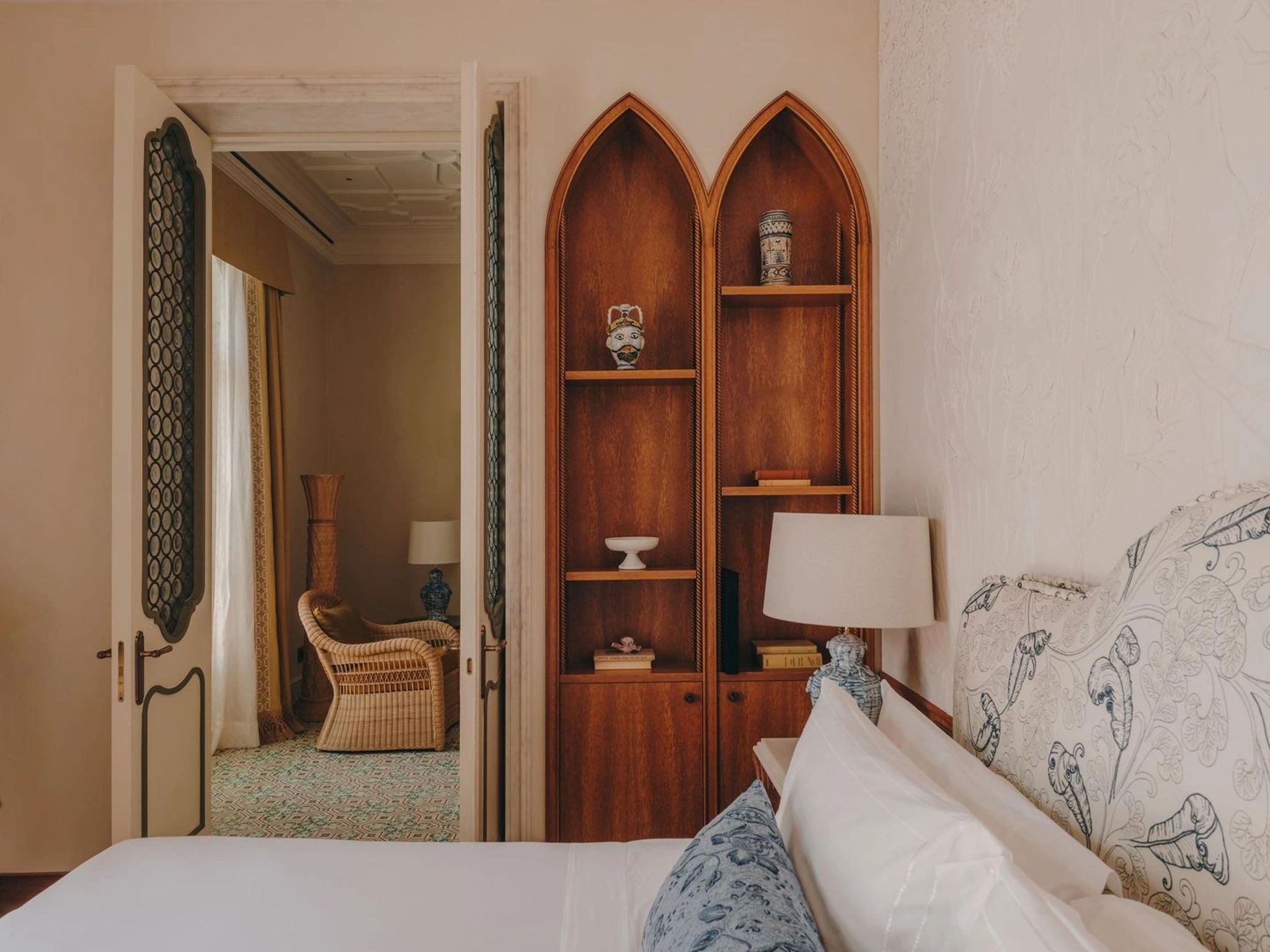 cama king size - design laura gonzales - quarto luxo