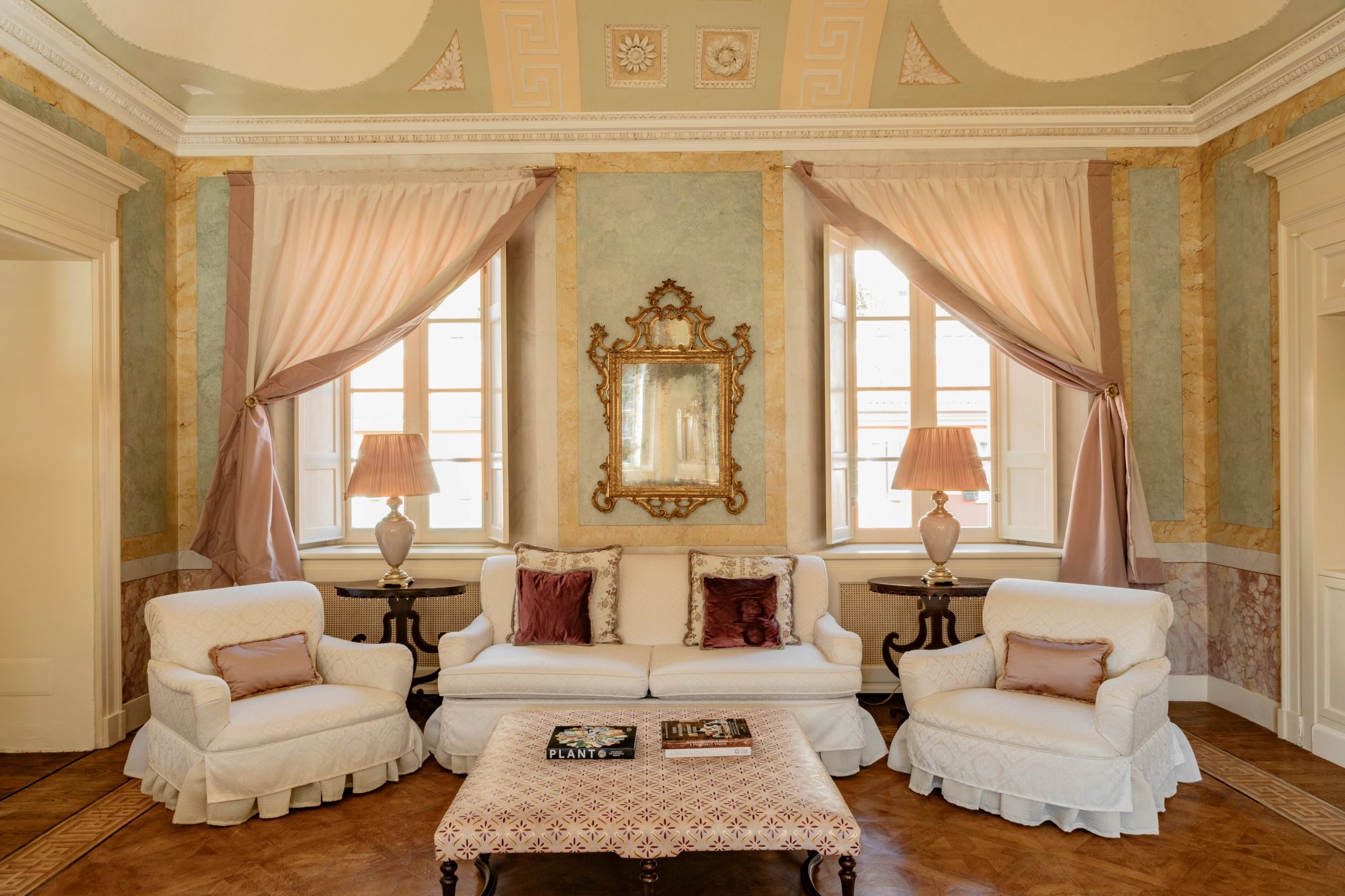 Grand Junior Suite in the Villa Lake View suite com sala – sala de estar - decoraçao da suite