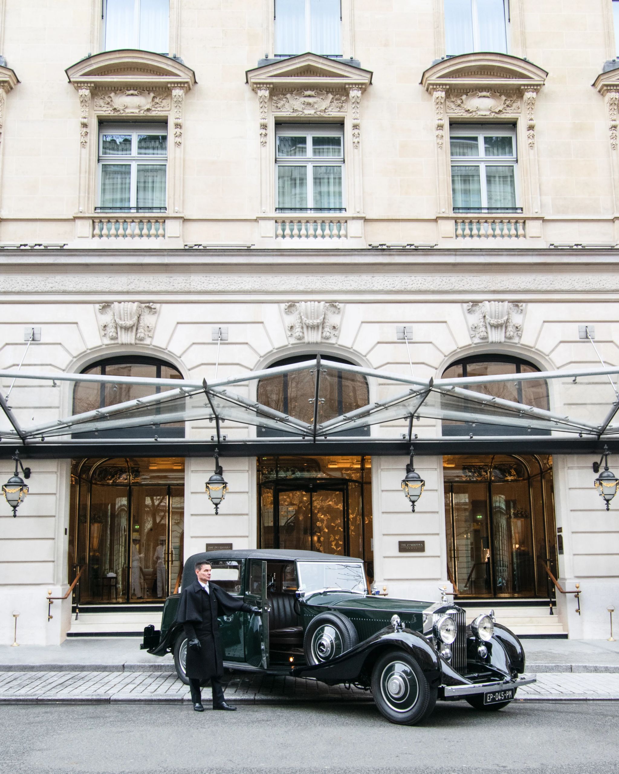 the peninsula hotel na frança - hotel de luxo - fachada