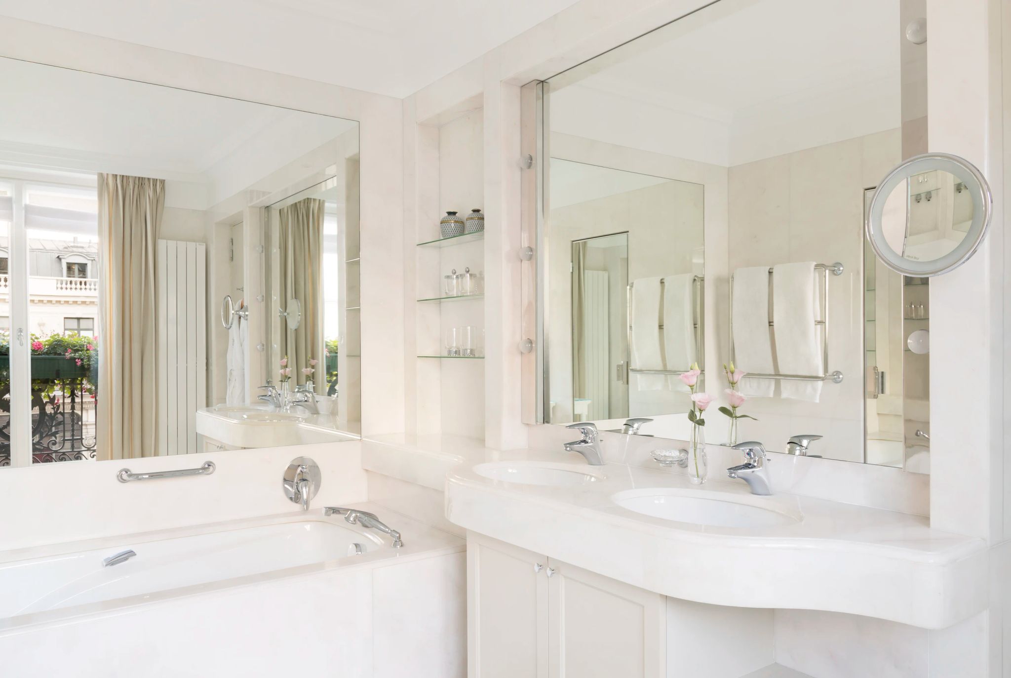 Junior Suite suite com banheira - banheira de imersao - banheiro com pia dupla