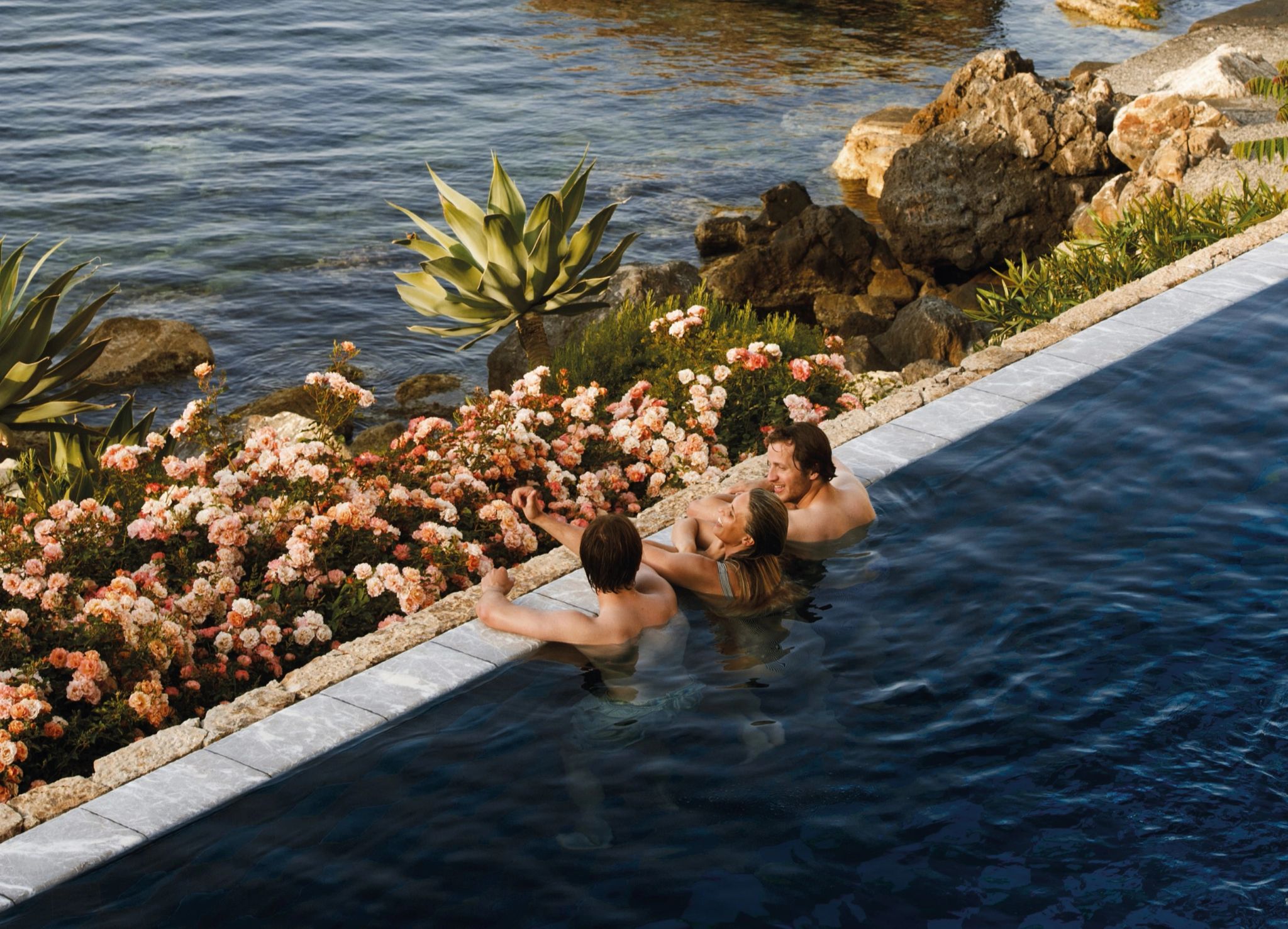 Piscina do Hotel piscina vista mar – piscina de luxo – piscina externa