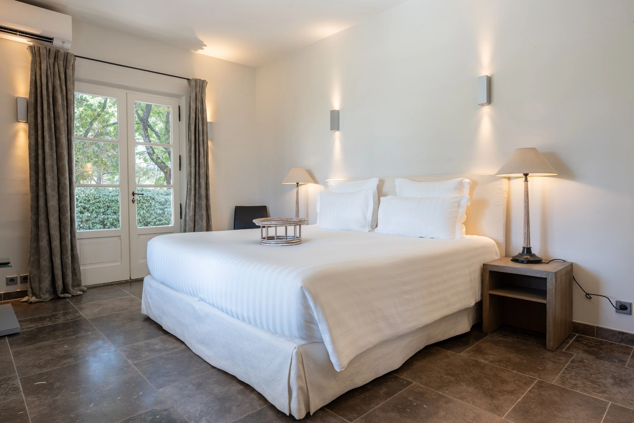 Sunset Suite suite ampla – suite com vista – cama king - suite casal - suite moderna - suite com varanda