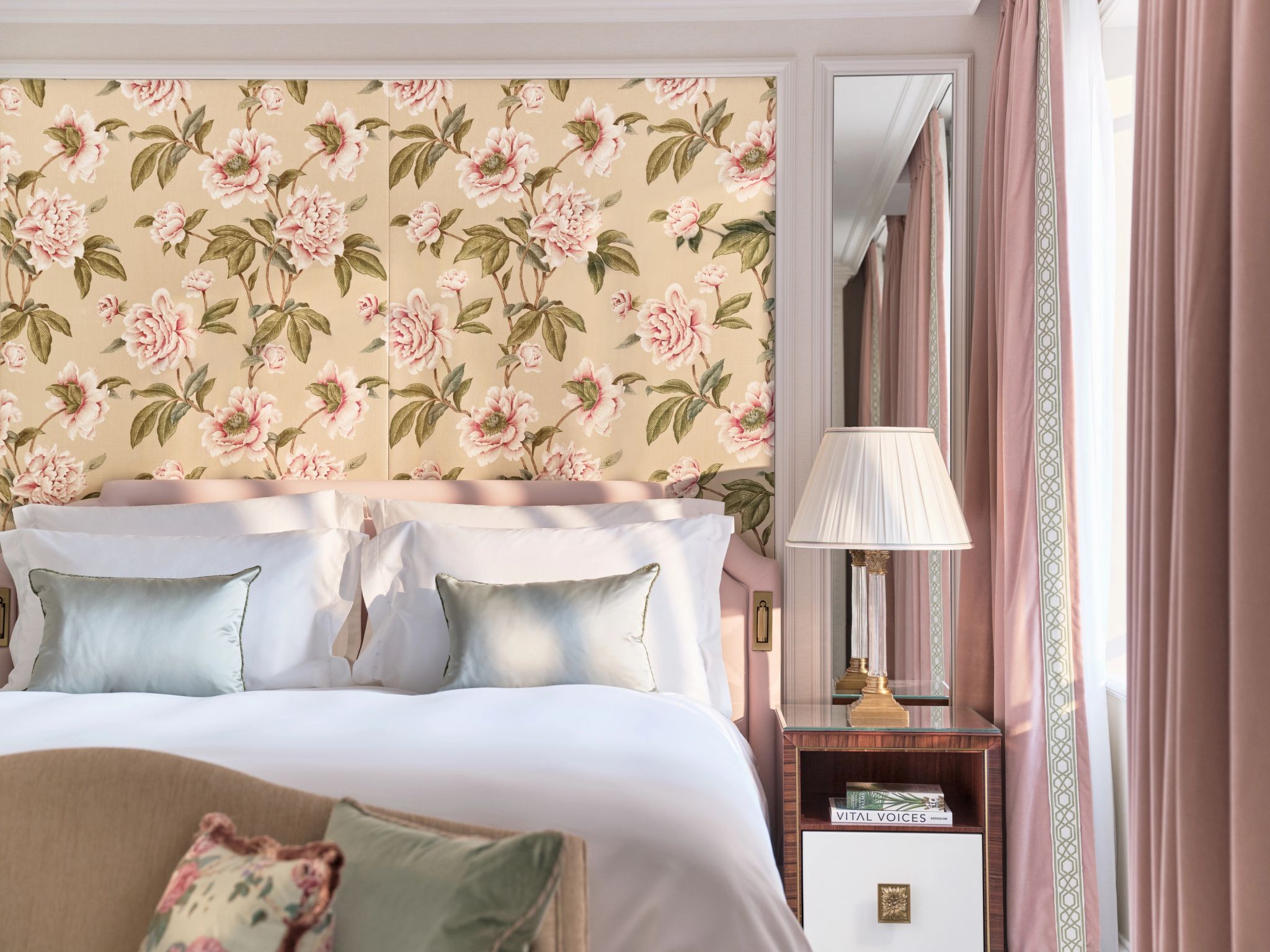 Deluxe decoraçao floral - quarto classico - decoraçao classica