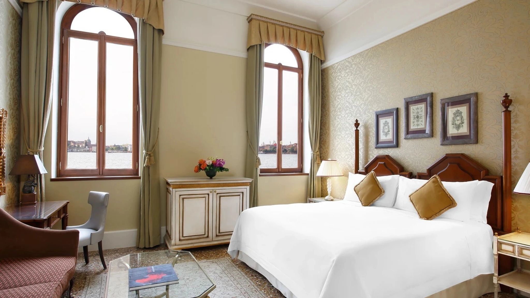 quarto vista lagoa de veneza - quarto casal - decoraçao classica