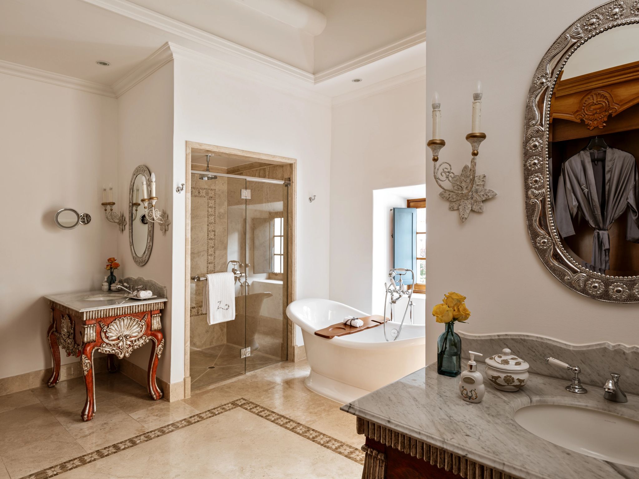 Palacio Suite banheiro premium – pia de marmore – banho de banheira