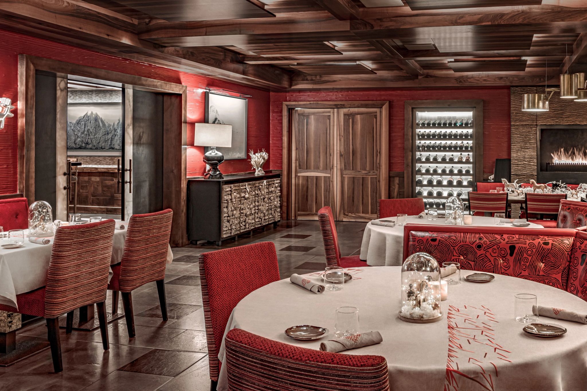 Restaurante Le Grill Alpin chef premiado - decoraçao rustica – culinaria local