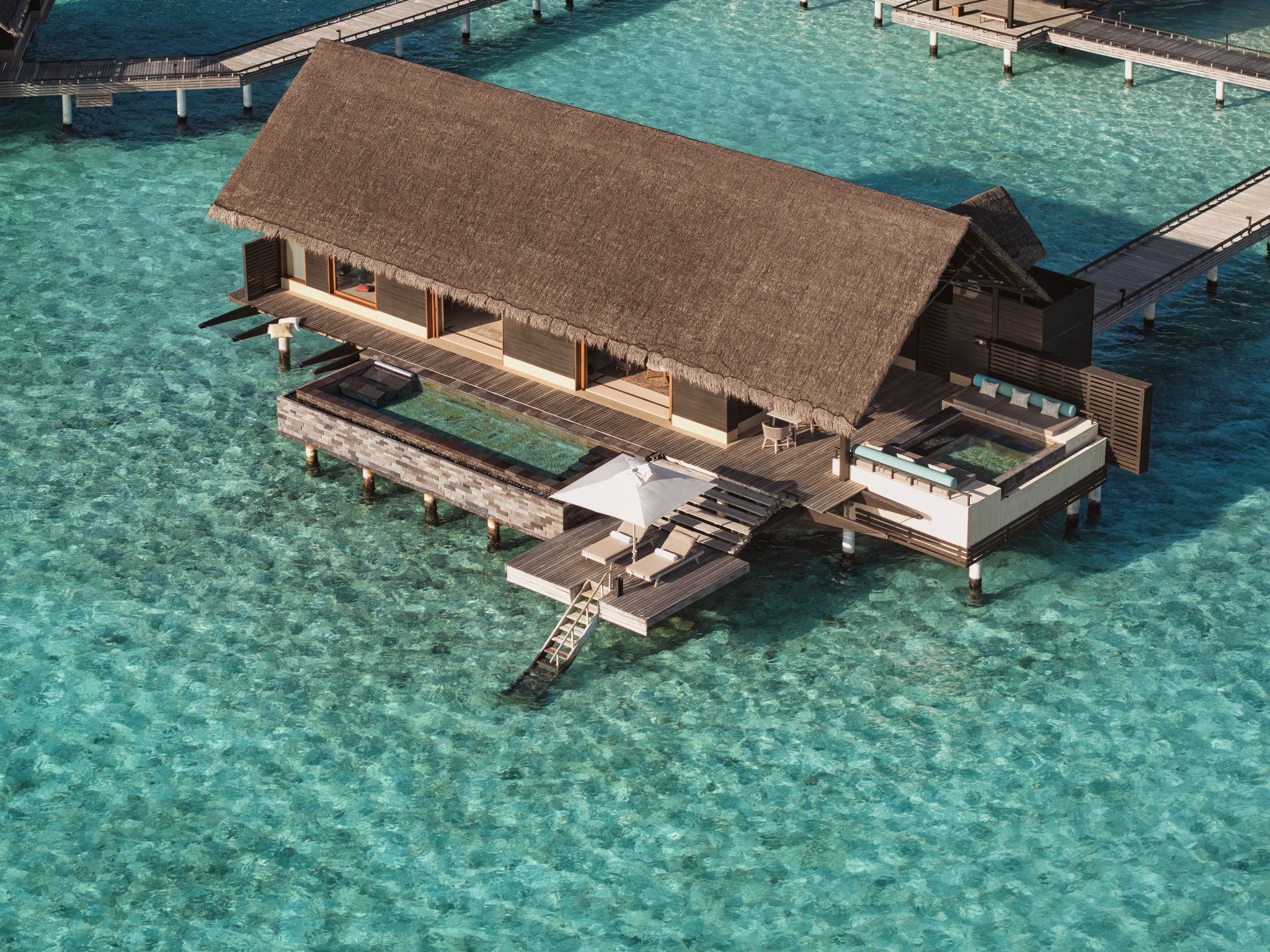 Grand Water Villa Pool suite frente mar - suite de luxo - water villa - suite sobre o mar - suite ampla