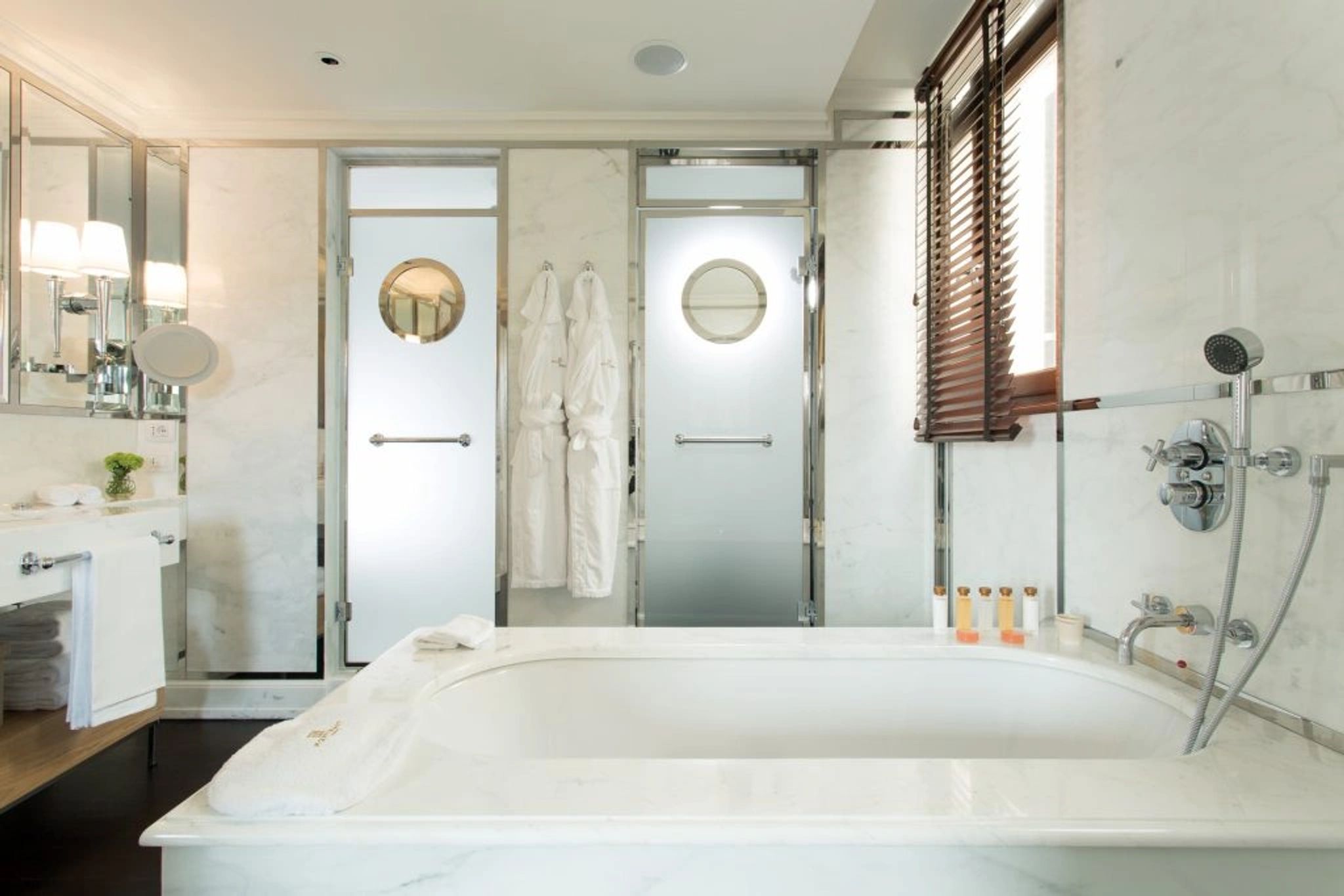 Ponte Vecchio Suite banheiro grande - suite luxo - suite premium
