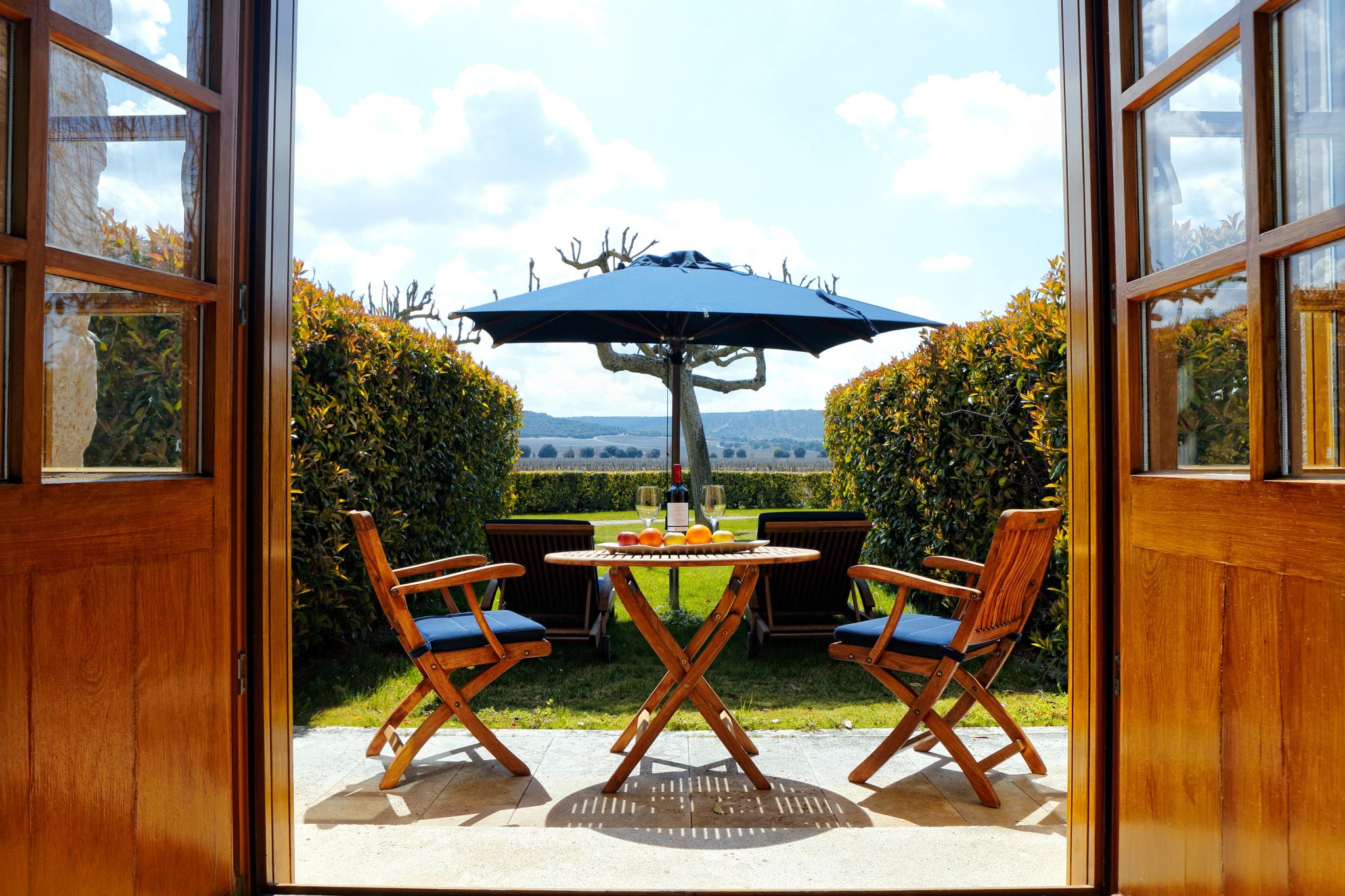 Classic Double Garden terraco - varanda privativa - mesa de jantar