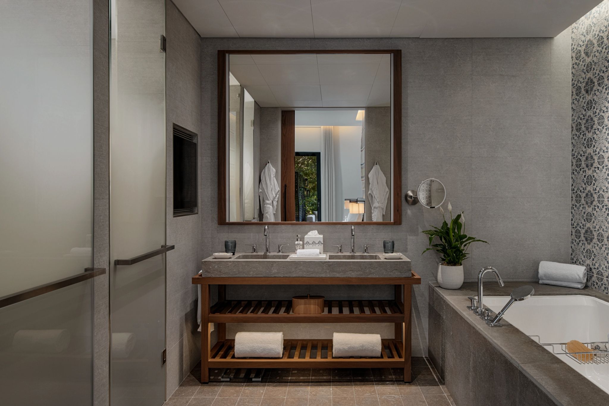 banheiro premium - banheira de imersao - pia dupla