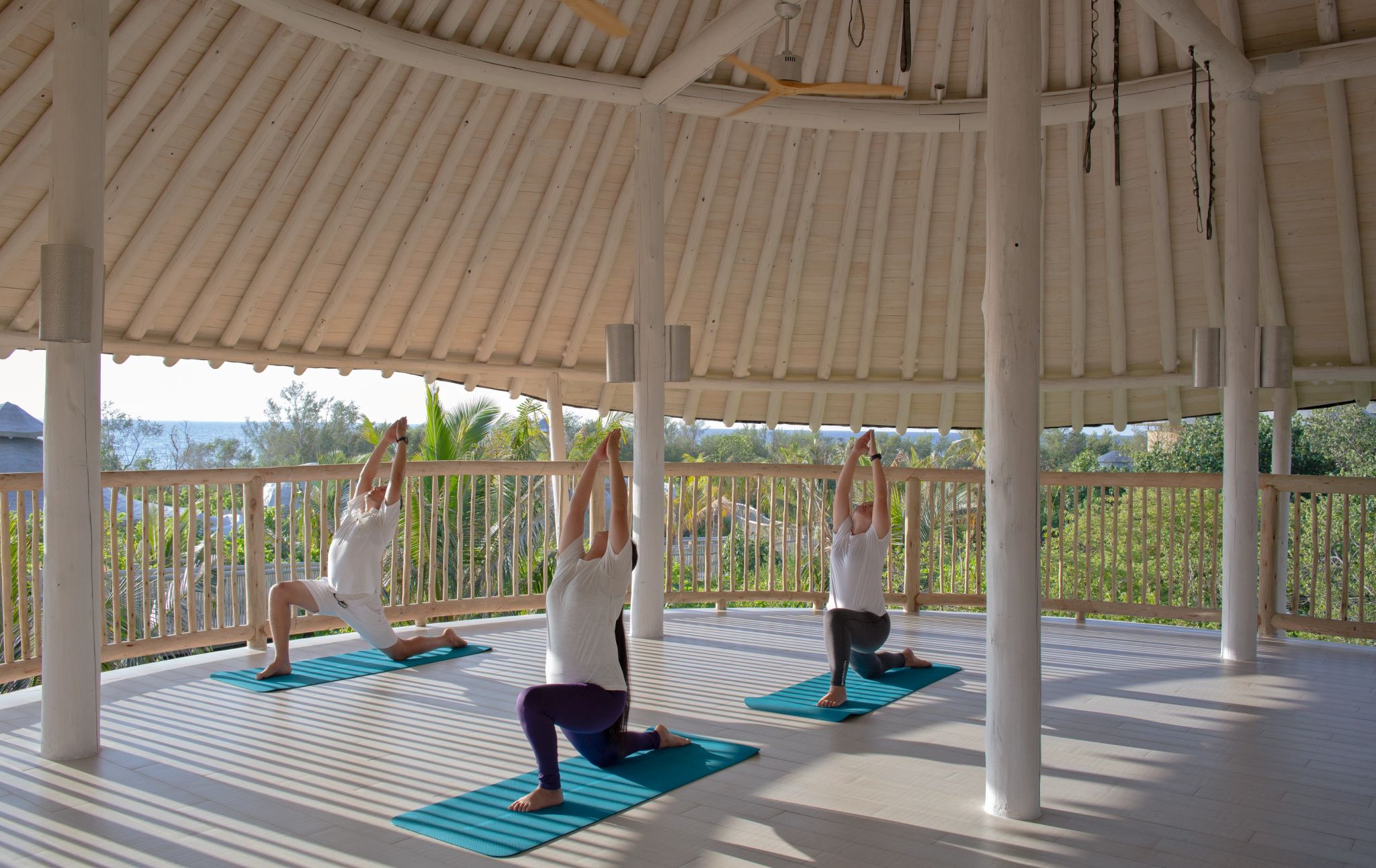 Aula de yoga aulas fitness - aula de yoga - yoga e meditaçao