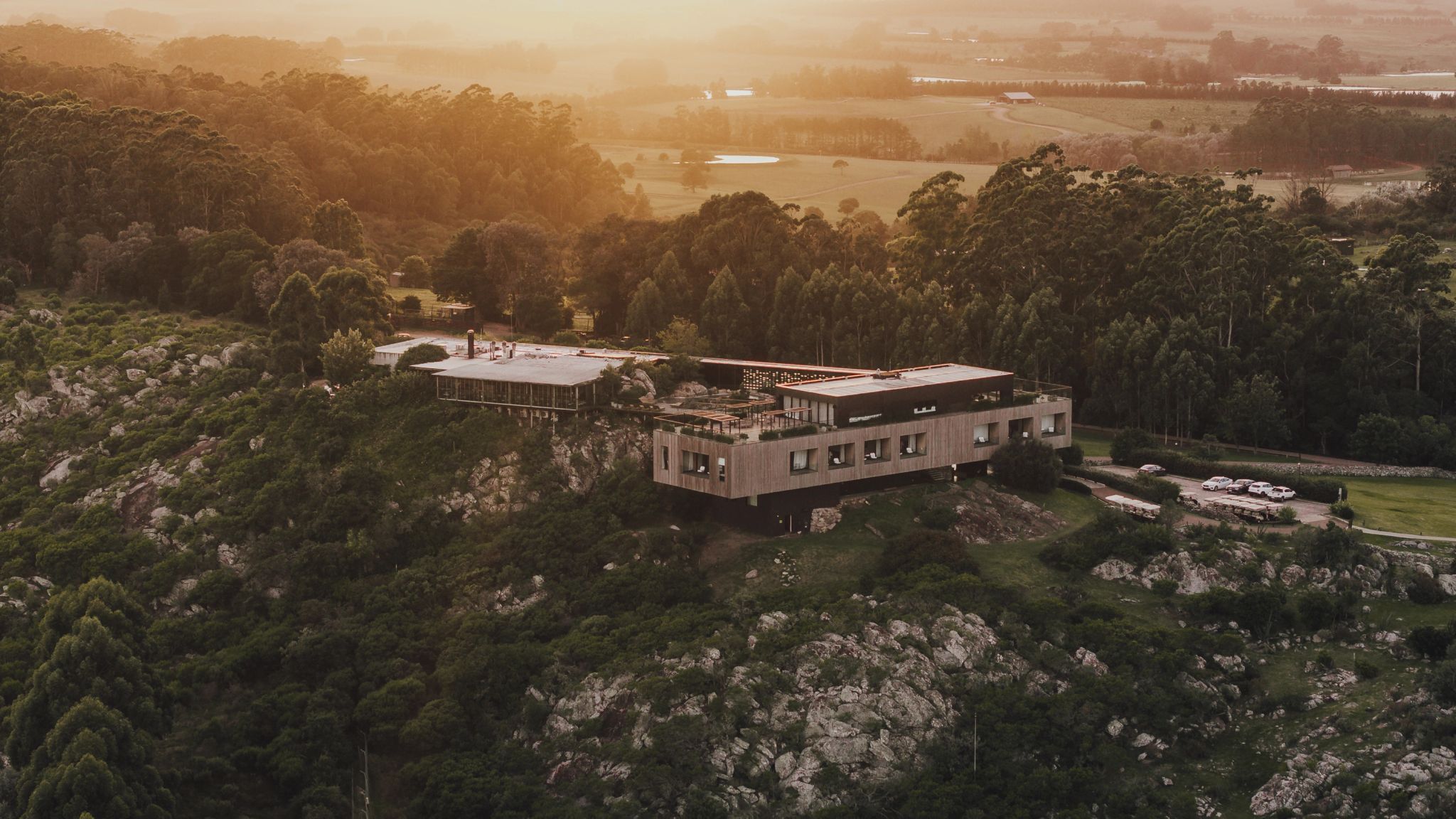 Vista aérea do hotel vista aerea - hotel na montanha - hotel 5 estrelas