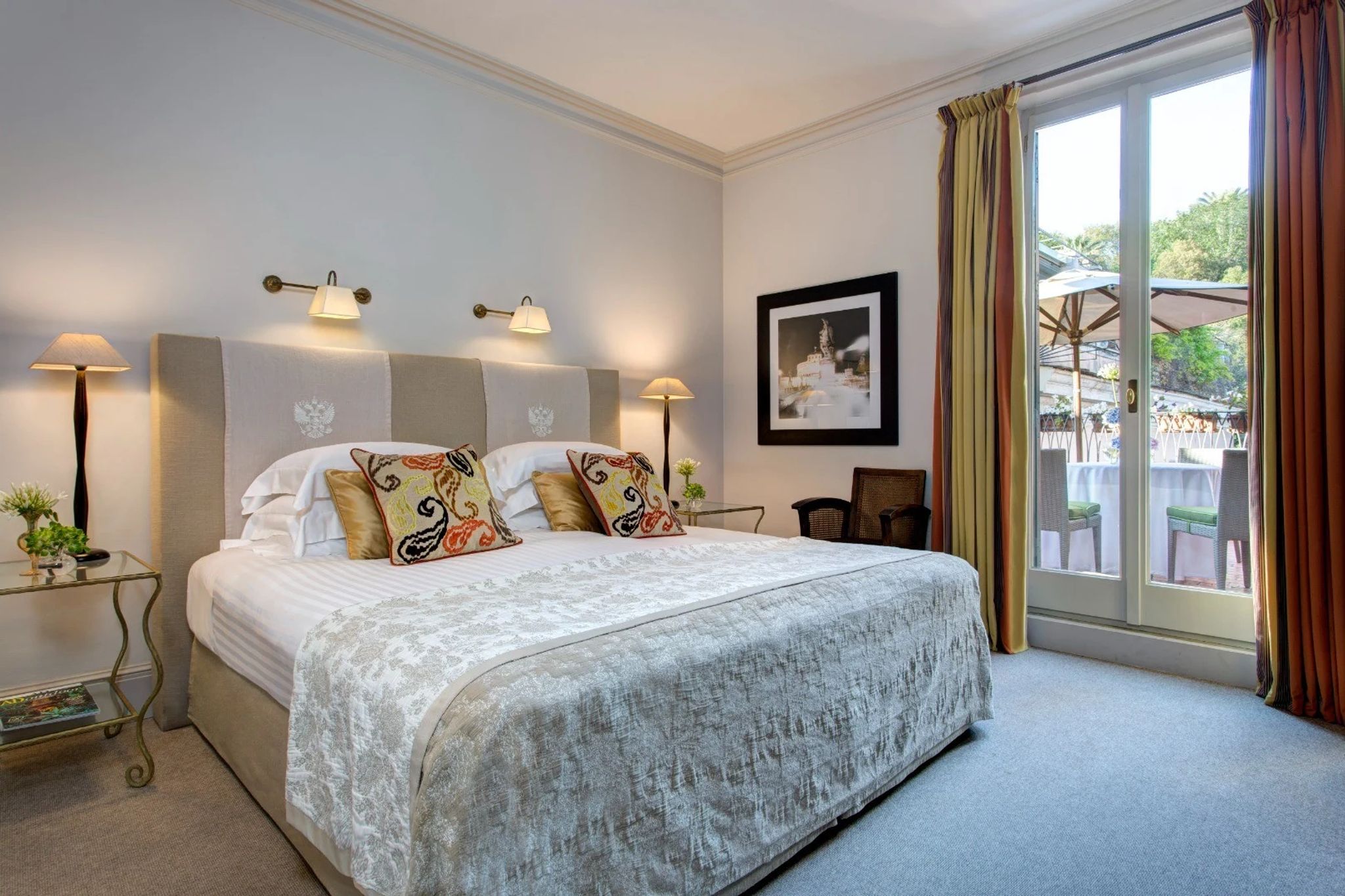 vaselli suite - suites hotel de russie - suite com terraço