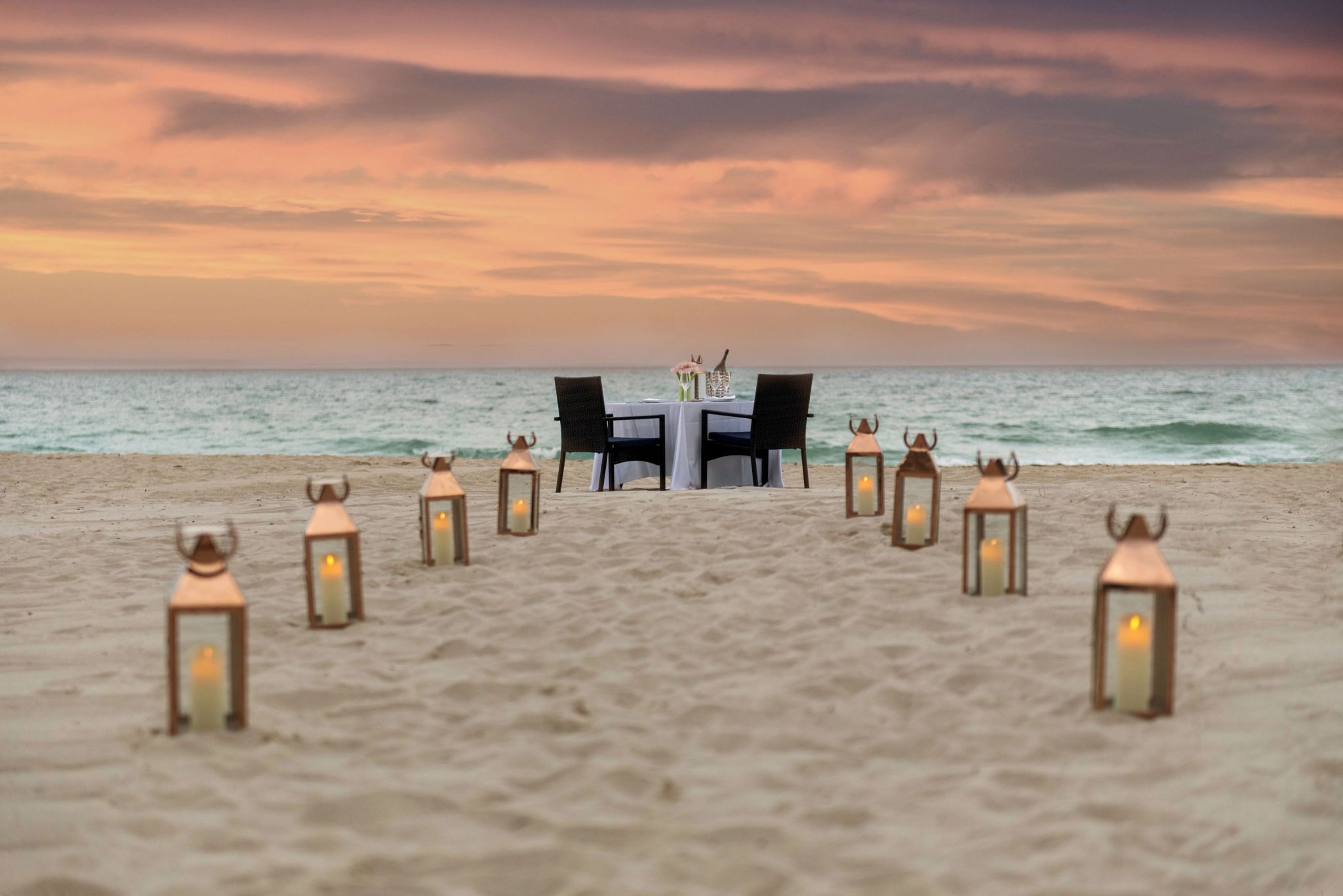 jantar na praia - jantar sob as estrelas - jantar romantico