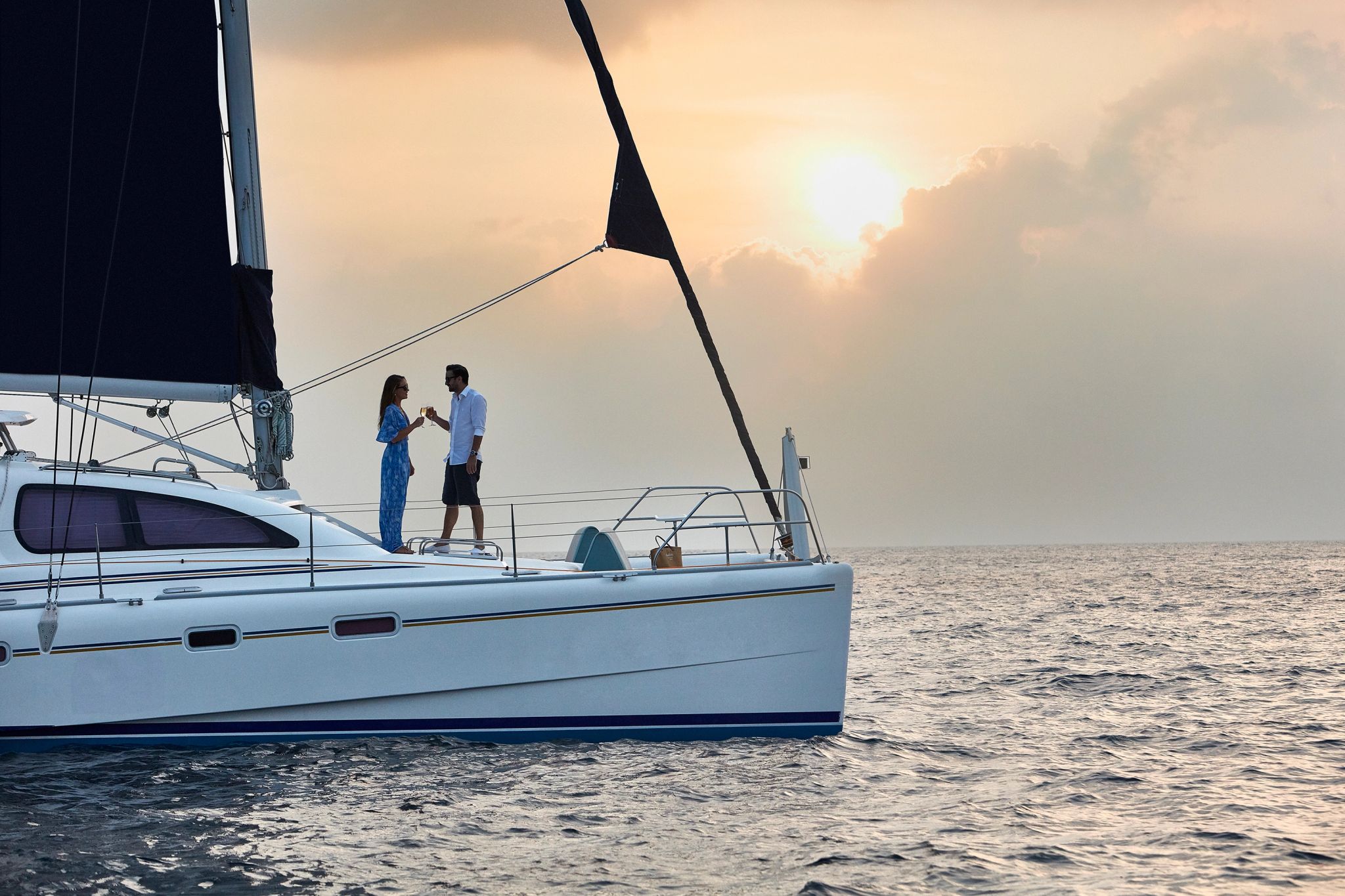 Passeio de barco passeio de lancha - lancha particular - passeio de barco - passeio romantico