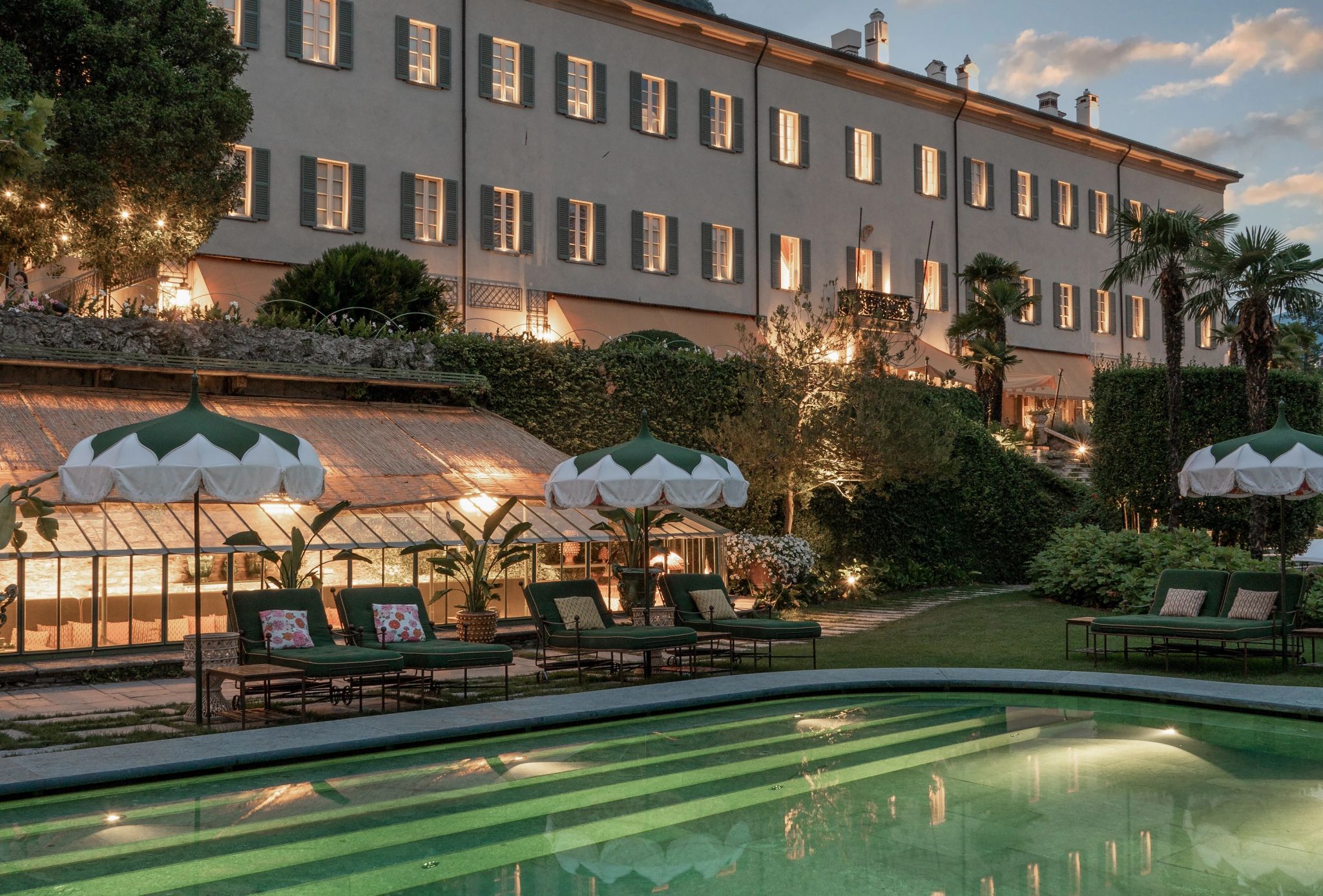 Piscina Hotel Passalacqua Lago di Como piscina ao ar livre – piscina de luxo – area de lazer