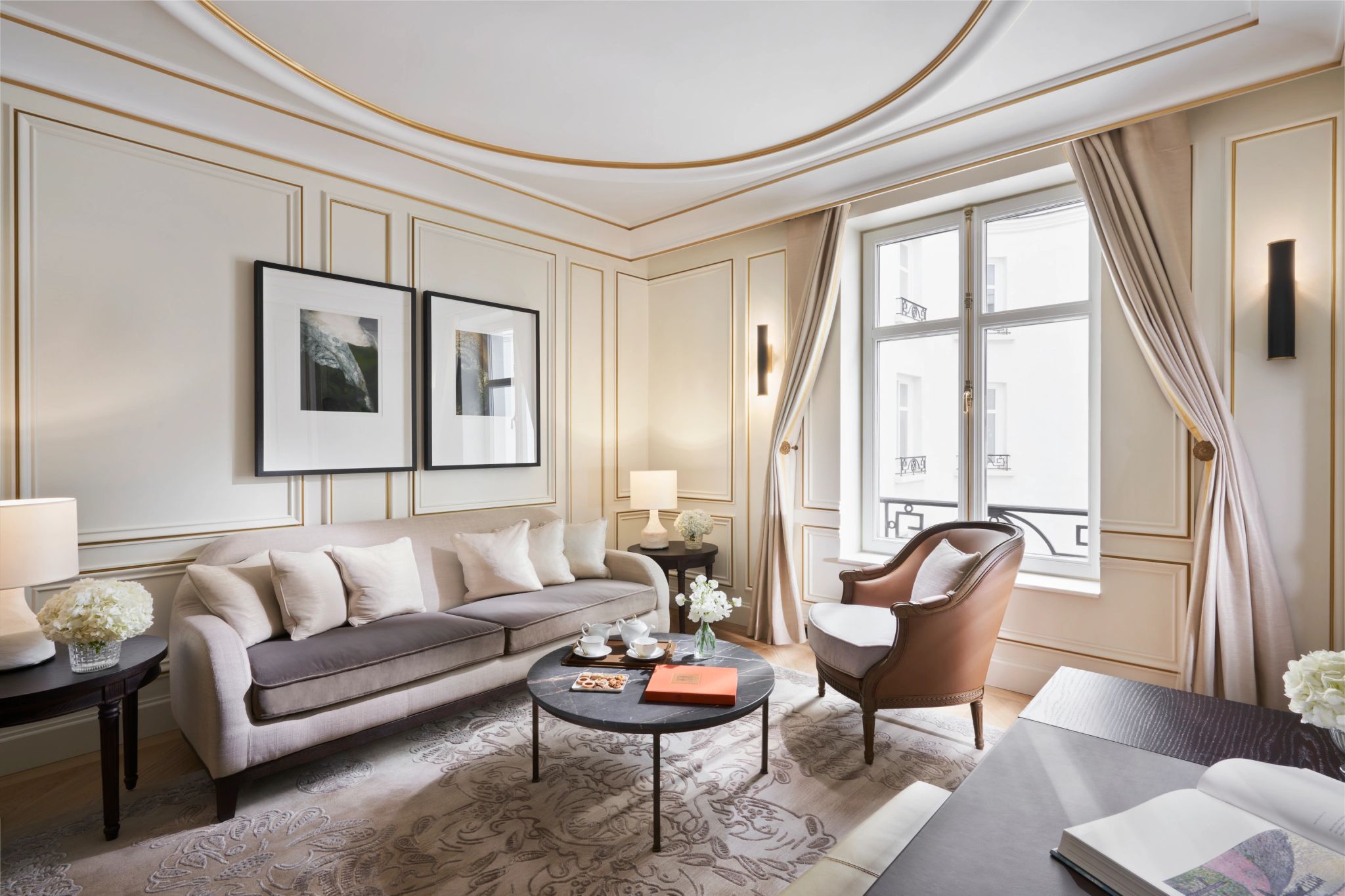 Family Suite sala de estar - suite com sala - sofa confortavel