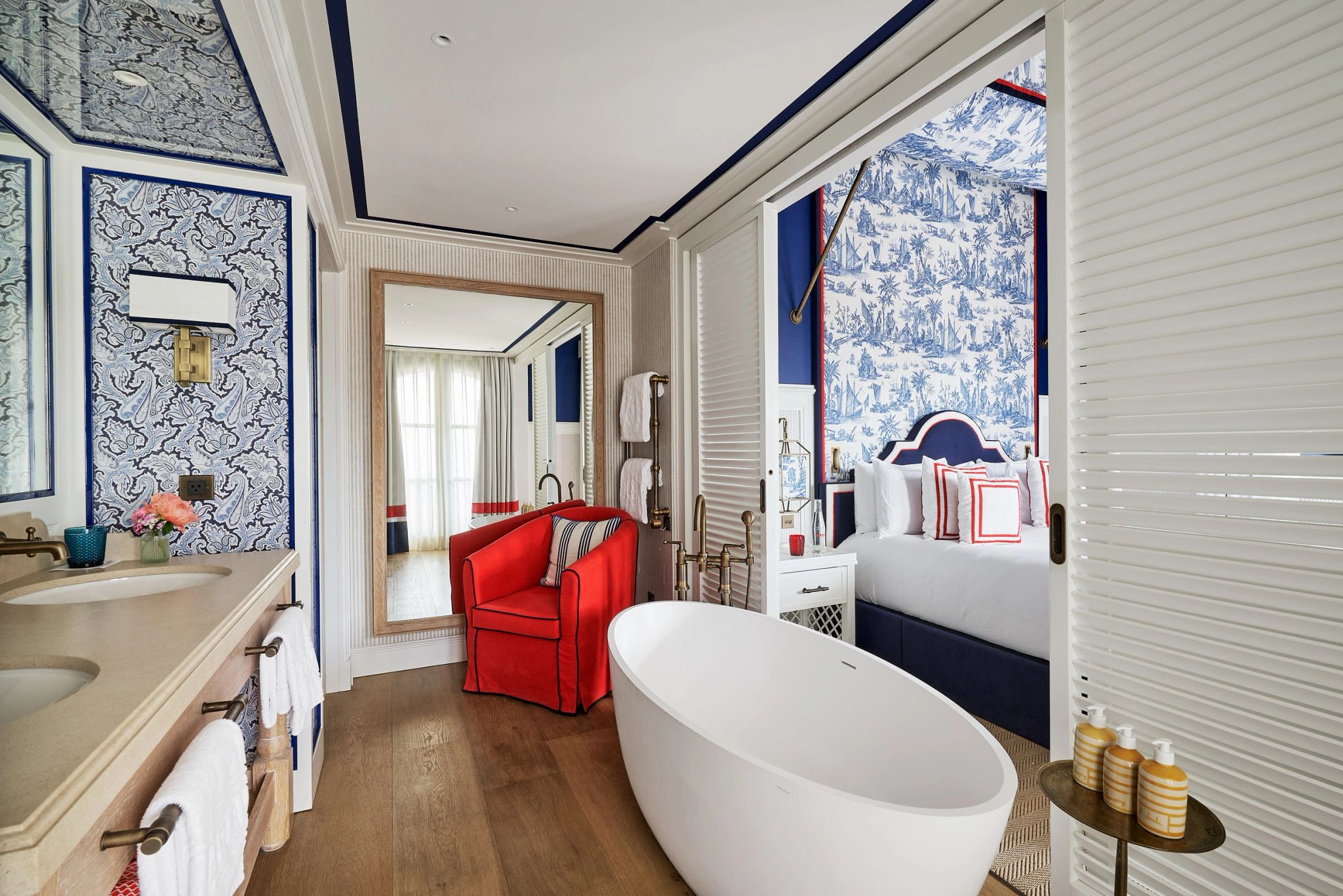 banheiro suite - banheira de luxo - pia dupla