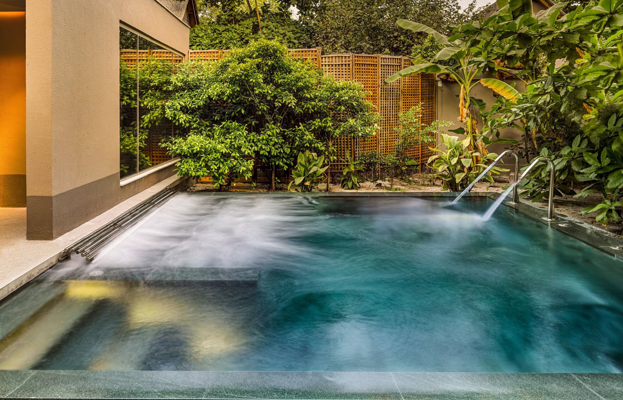 spa com jacuzzi - jacuzzi ao ar livre – piscina climatizada – piscina de vitalidade