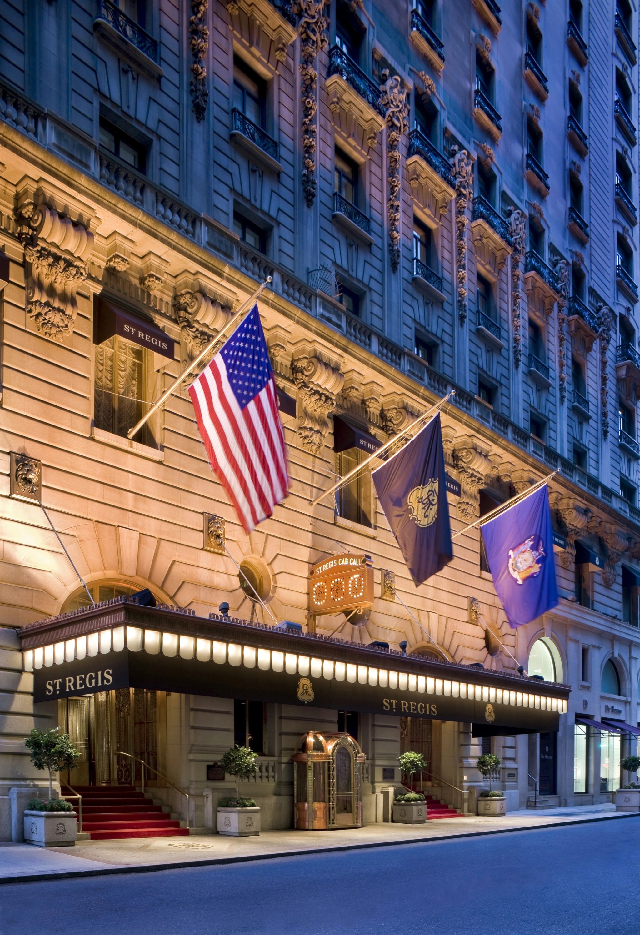 entrada do hotel - hotel bem localizado - hotel em ny