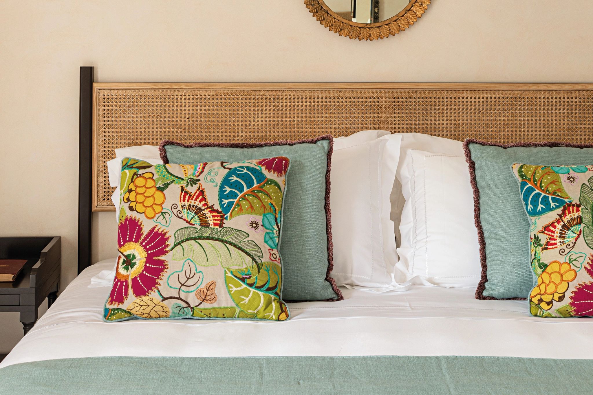 Ionica Pool Suite suite do hotel - cama grande - luxo na italia