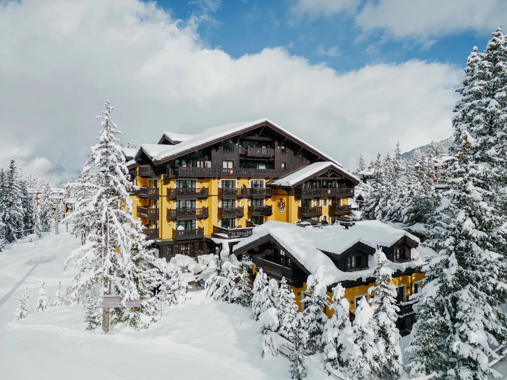 hotel palacio – hotel chique em courchevel – hotel na neve 