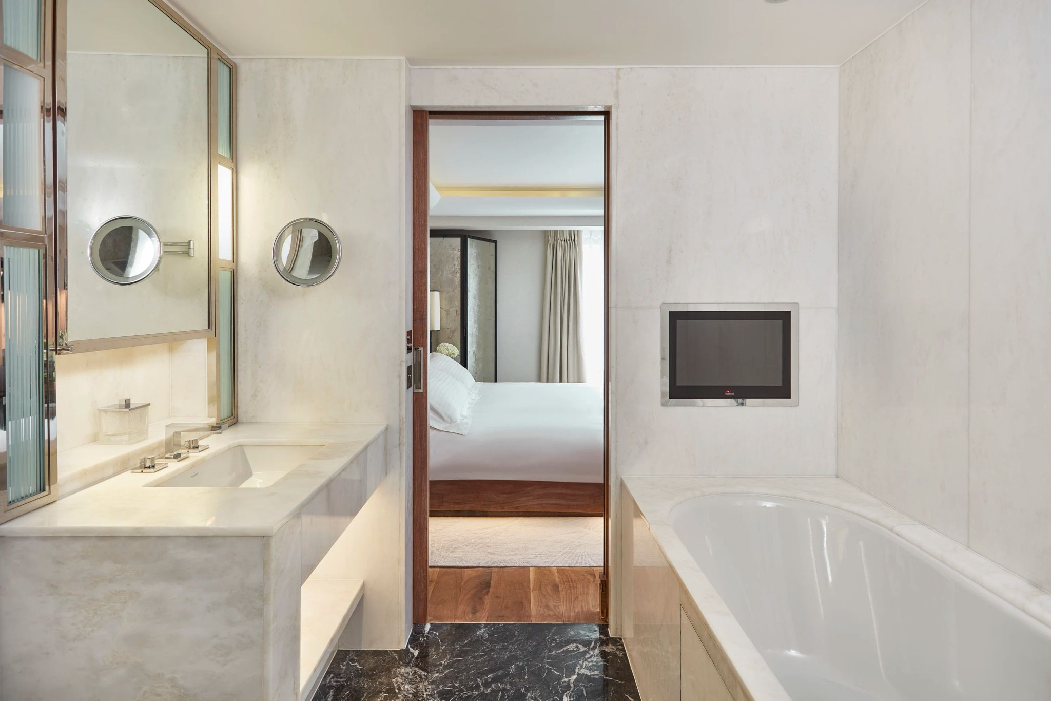 Contemporary Superior quarto contemporary superior - banheiro em marmore - banheiro com banheira